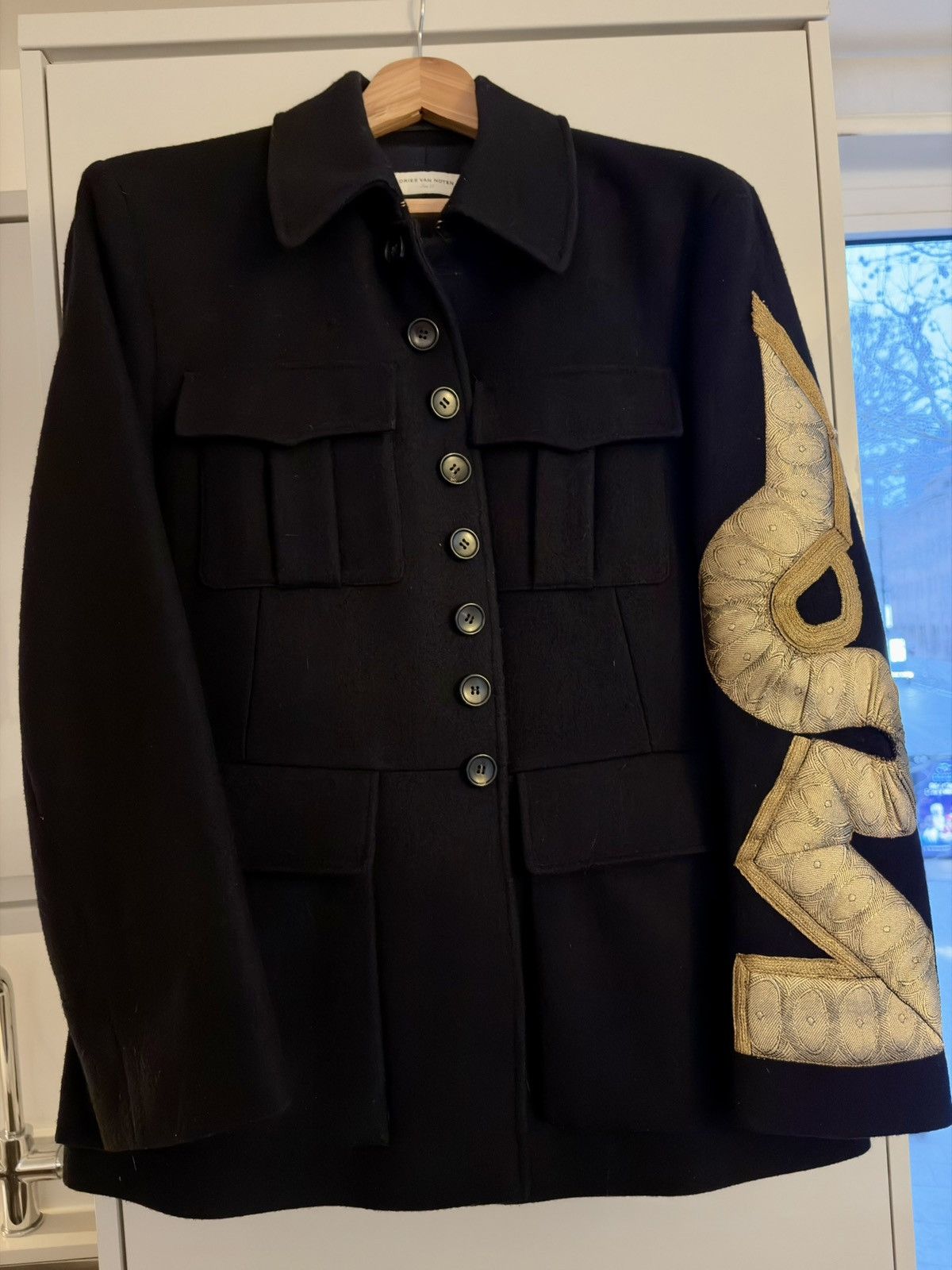 Dries Van Noten Dries Van Noten FW16 Heavy Embellished Coat Size US L / EU 52-54 / 3 - 4 Thumbnail