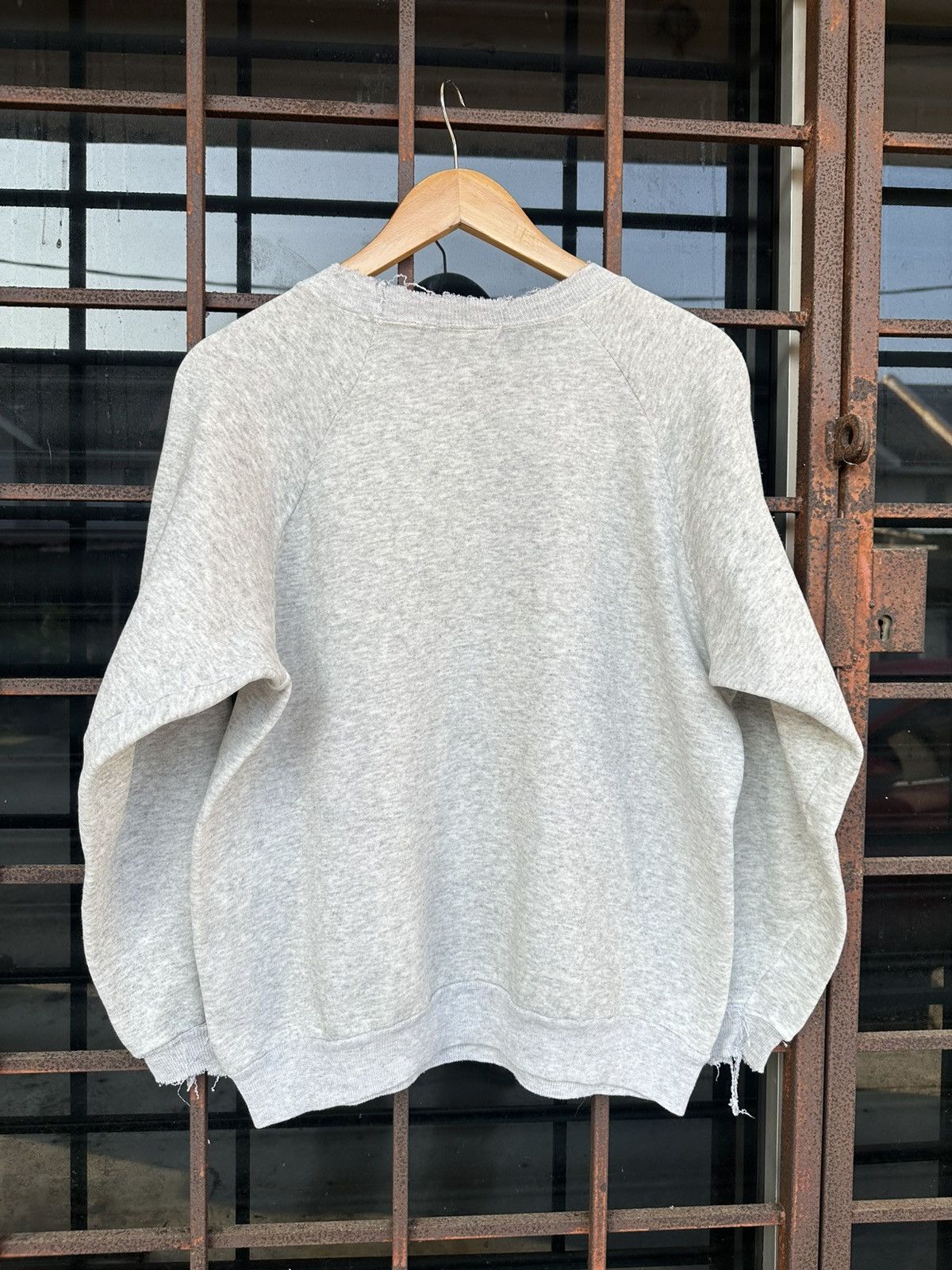 Vintage Sun Faded Thrashed Distressed ERD Grunge Boxy Crewneck Size US S / EU 44-46 / 1 - 8 Thumbnail