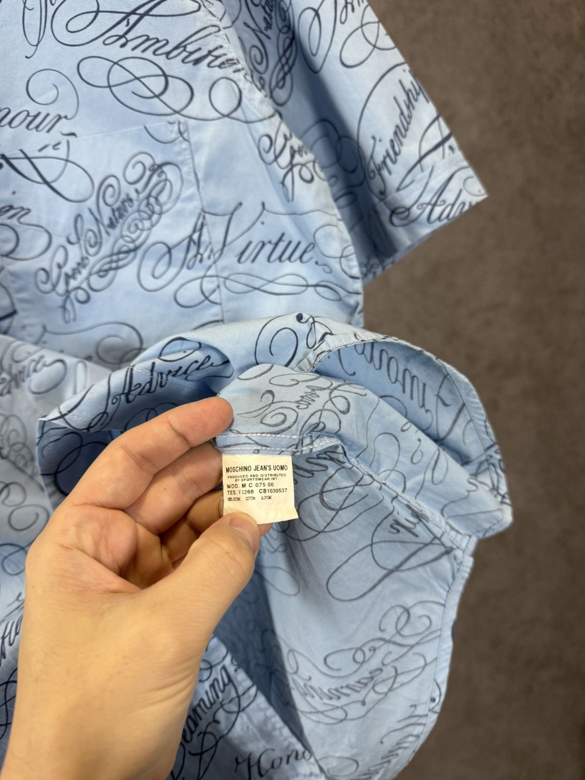 Moschino Moschino vintage art overprinted shirt Size US M / EU 48-50 / 2 - 6 Thumbnail