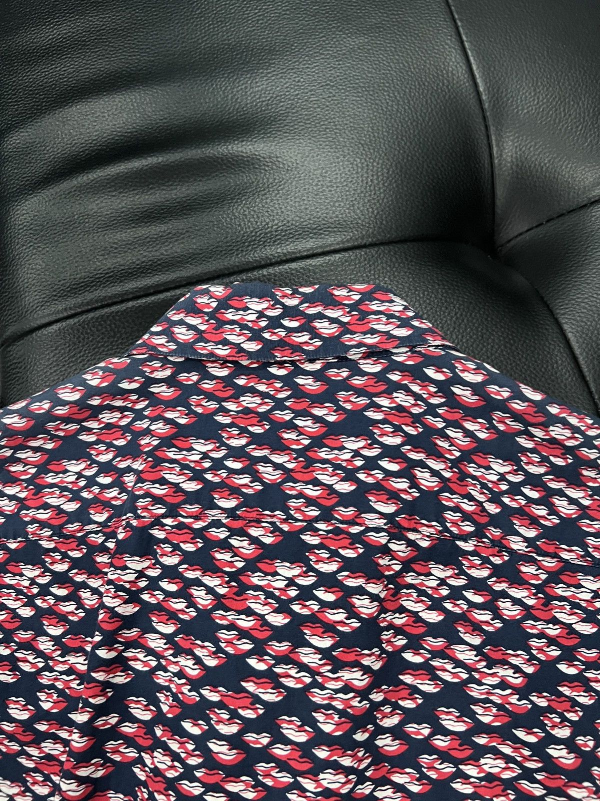Prada Prada 2015 All-Over Lip Print Shirt Size US XS / EU 42 / 0 - 12 Thumbnail