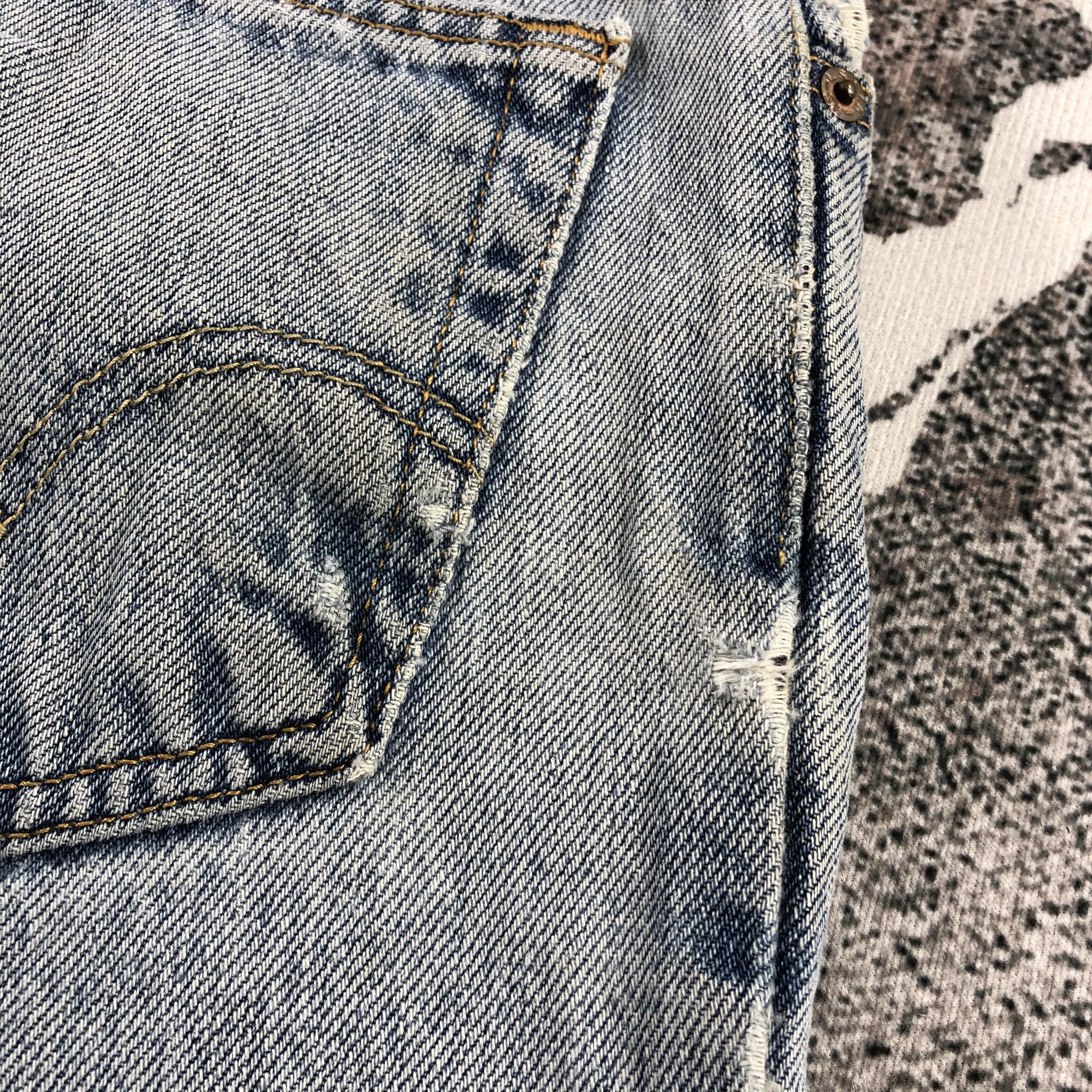 Levi's Vintage Levi's 550 Jeans Medium Wash Denim KJ992 Size US 36 / EU 52 - 9 Thumbnail