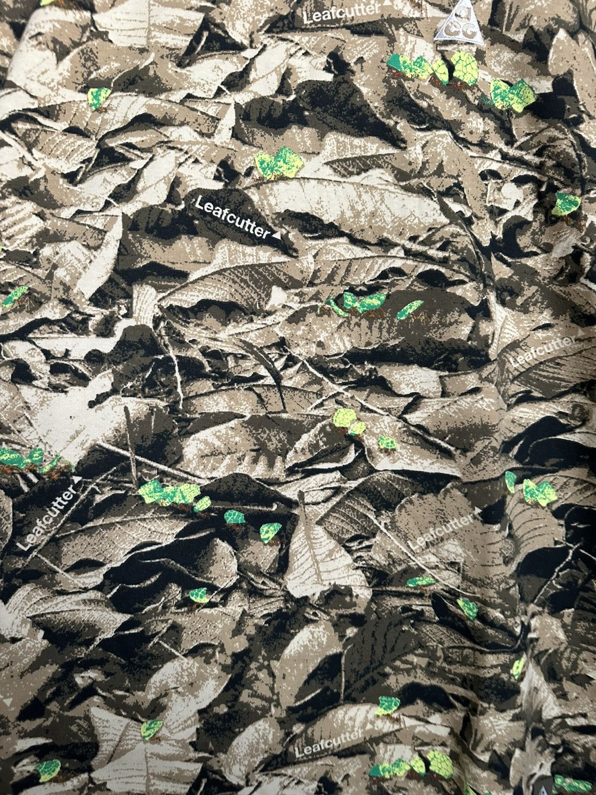 Nike ACG Nike ACG Camo Dri-Fit Leafcutter Athletic Shirt Sportswear Size US L / EU 52-54 / 3 - 5 Thumbnail