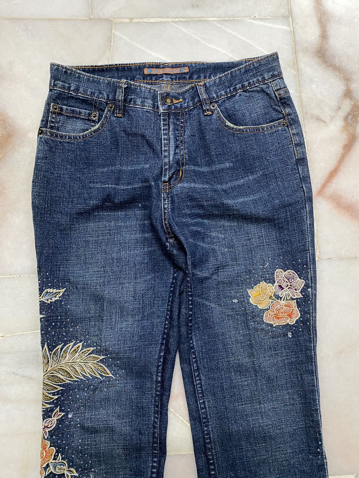 Japanese Brand Flared Japanese Art Denim Embroidered Floral Design Rare Size US 29 - 5 Thumbnail