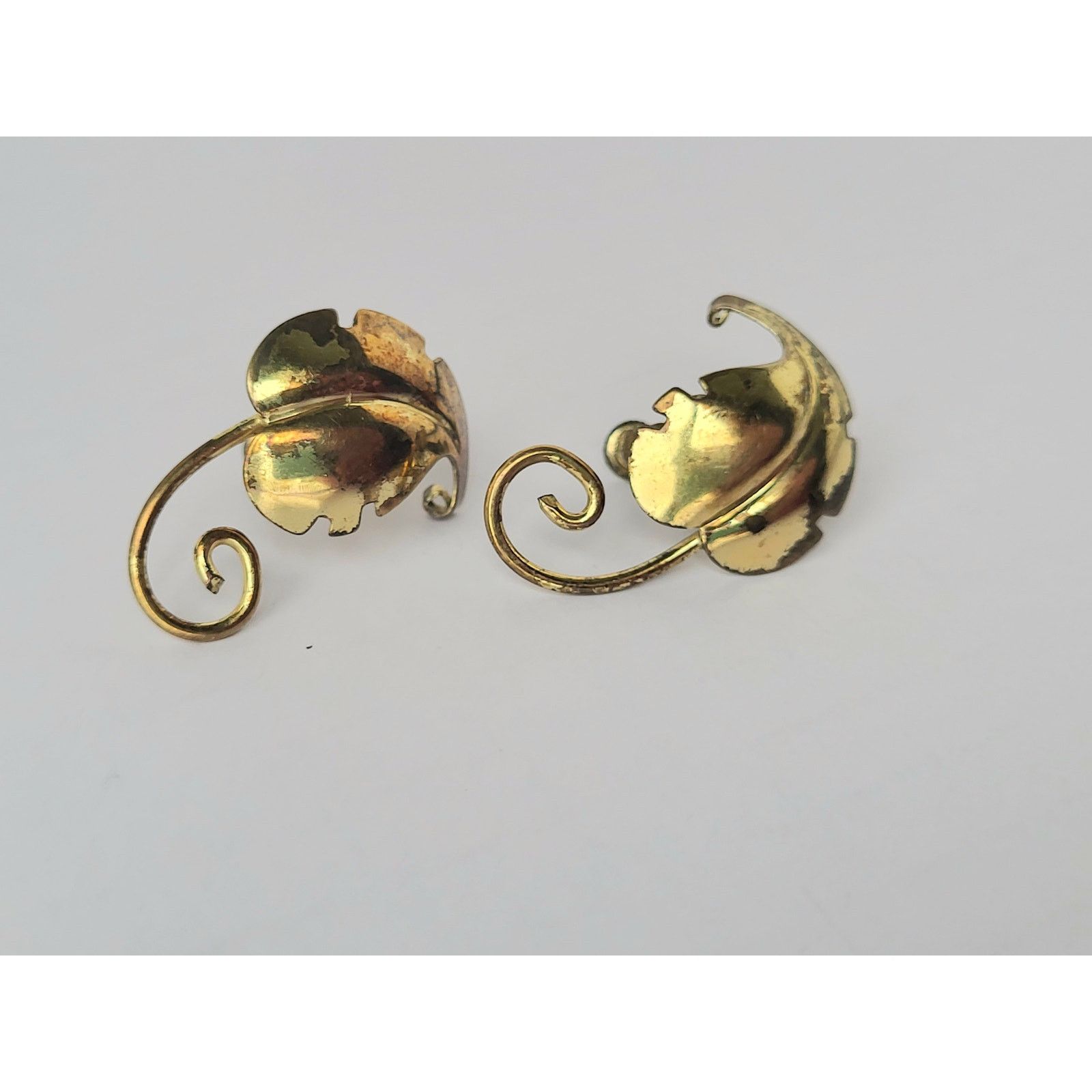 Other Antique Sterling Leaf Earrings Gold Plate Screw On 1940s Size ONE SIZE - 2 Thumbnail