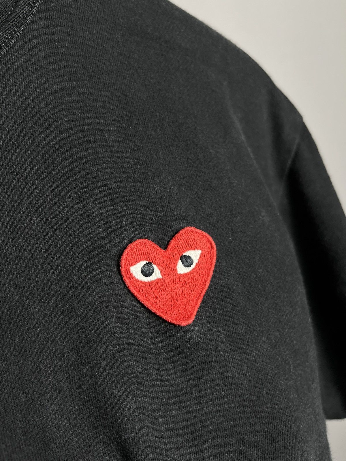 Comme des Garcons COMME DES GARCONS CDG PLAY RED HEART MENS AZ-T108 cotton tee Size US XL / EU 56 / 4 - 5 Thumbnail