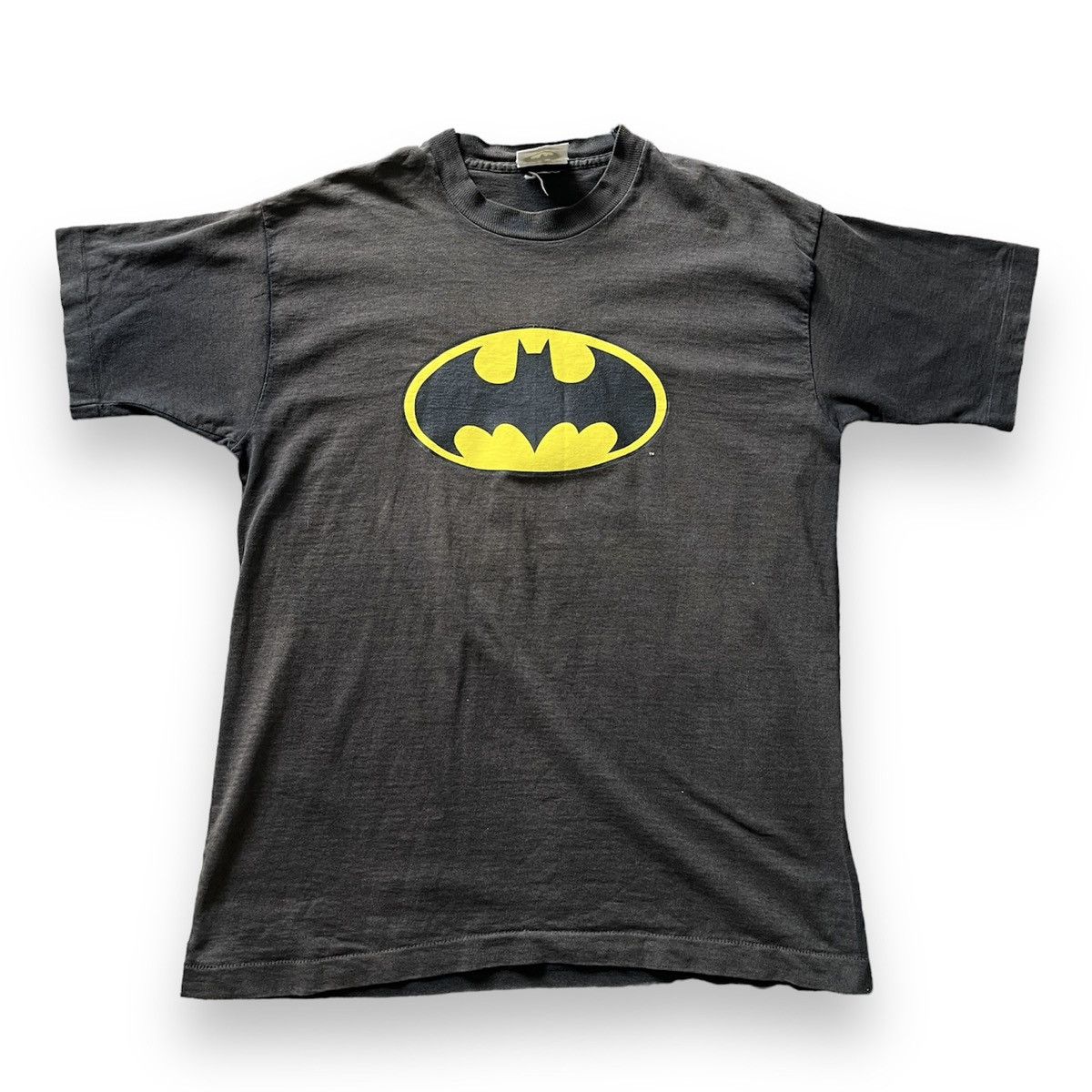 DC Comics × Vintage Faded Black Vintage Batman Single Stitch TShirt 1997 Size US L / EU 52-54 / 3 - 17 Thumbnail