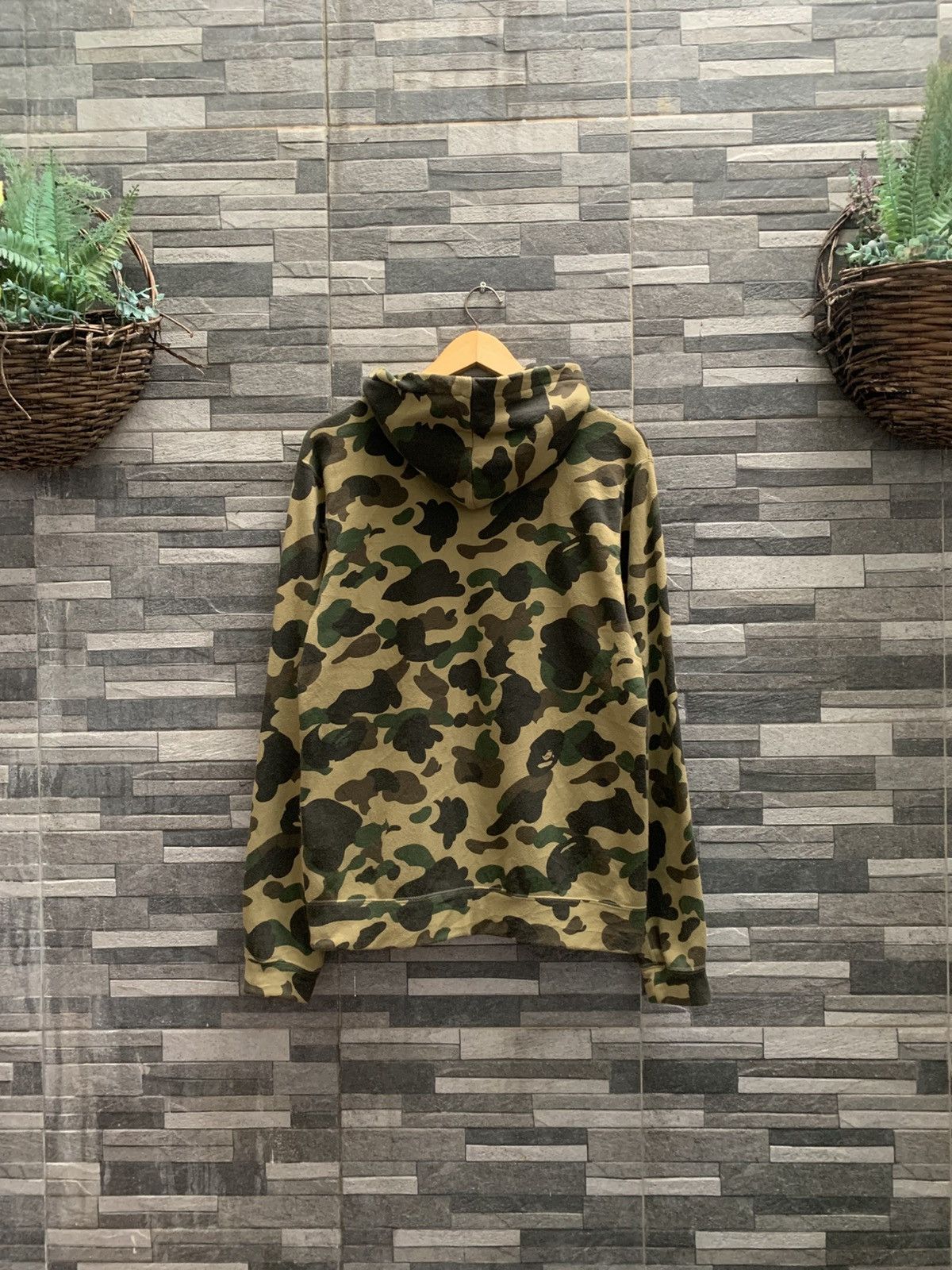 Bape Vintage BAPE 1st Camo Button Hoodie Size US L / EU 52-54 / 3 - 11 Thumbnail