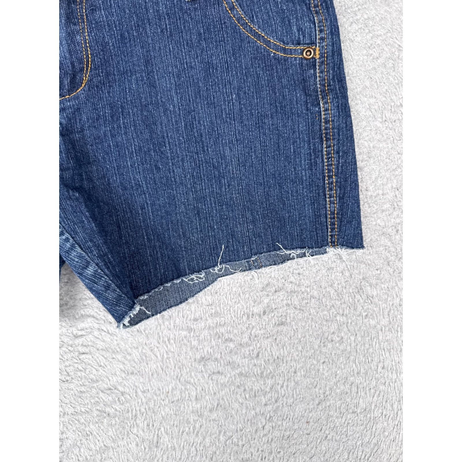 Doublet Level Eight Denim Shorts Juniors 9 Blue Cutoff Raw Hem Stretch Double Button 5.5 Size 30" / US 8 / IT 44 - 2 Thumbnail