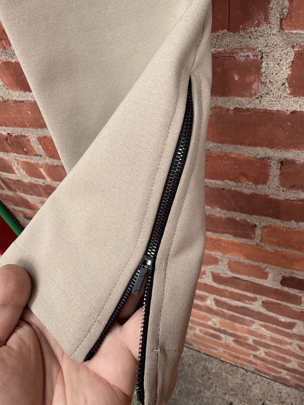Fear of God Fear of god viscose tricot slim pant w/ zippers Size US 36 / EU 52 - 7 Thumbnail