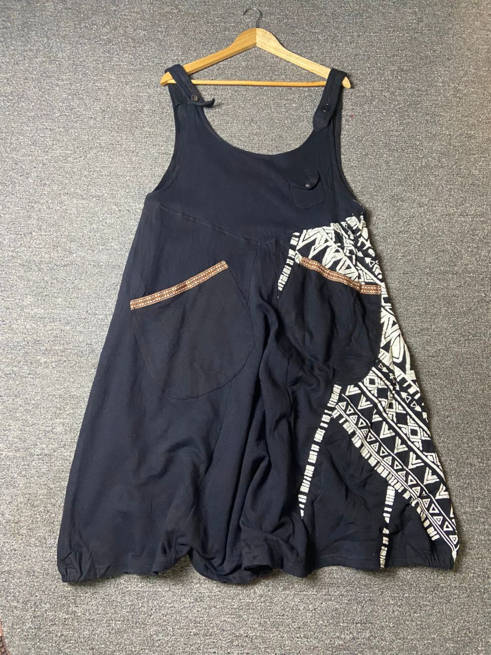 Japanese Brand Amina Brand Sleeveless Dress with Geometric Design (178) Size XS / US 0-2 / IT 36-38 - 1 Thumbnail