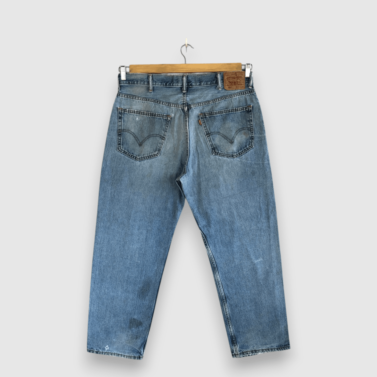 Levi's Vintage Levis 550 Baggy Jeans Levi's Faded Light Wash Denim Size US 36 / EU 52 - 2 Thumbnail
