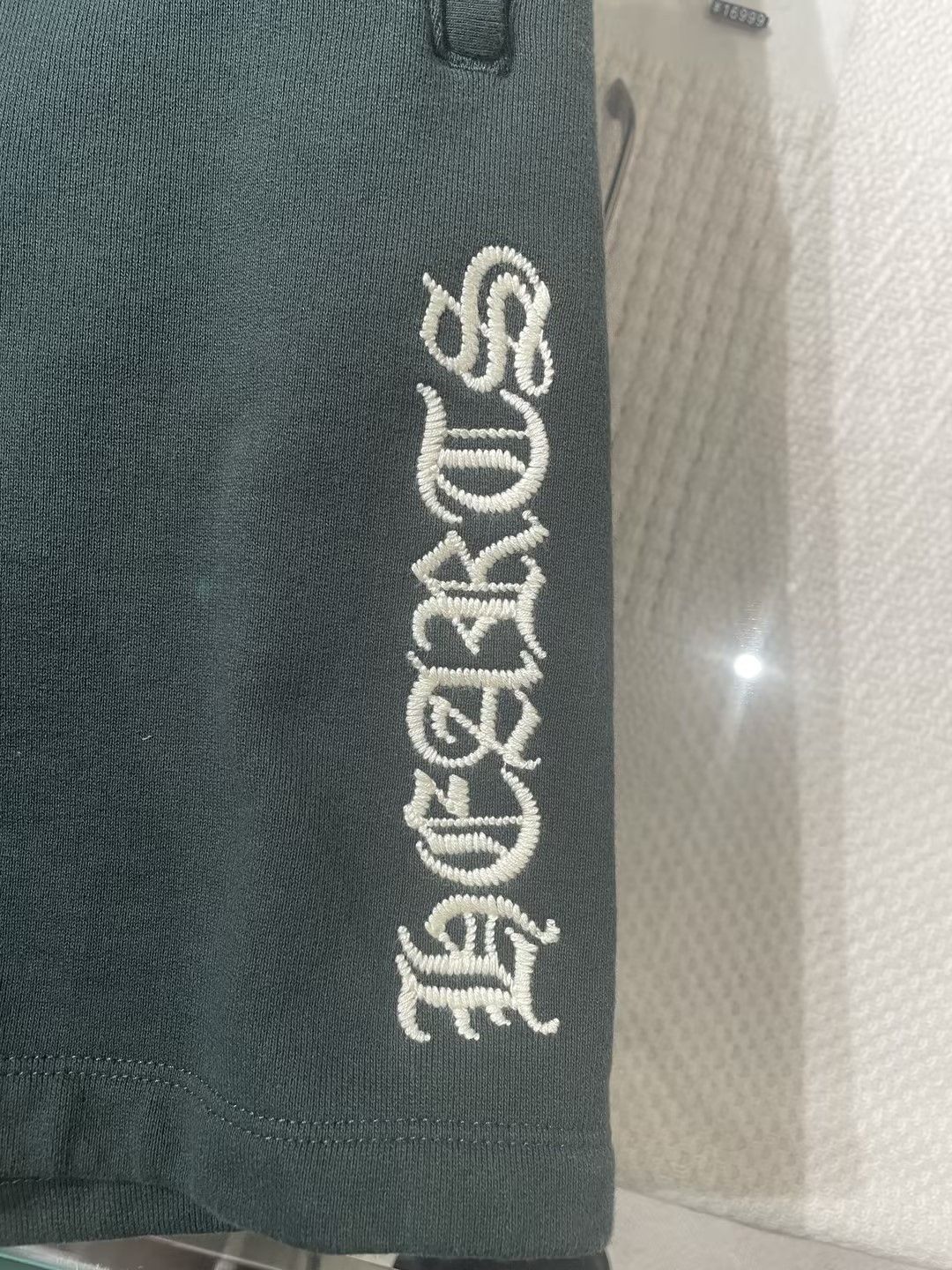 Chrome Hearts Chrome Hearts Script Logo Embroidered Shorts Size US 33 - 3 Thumbnail