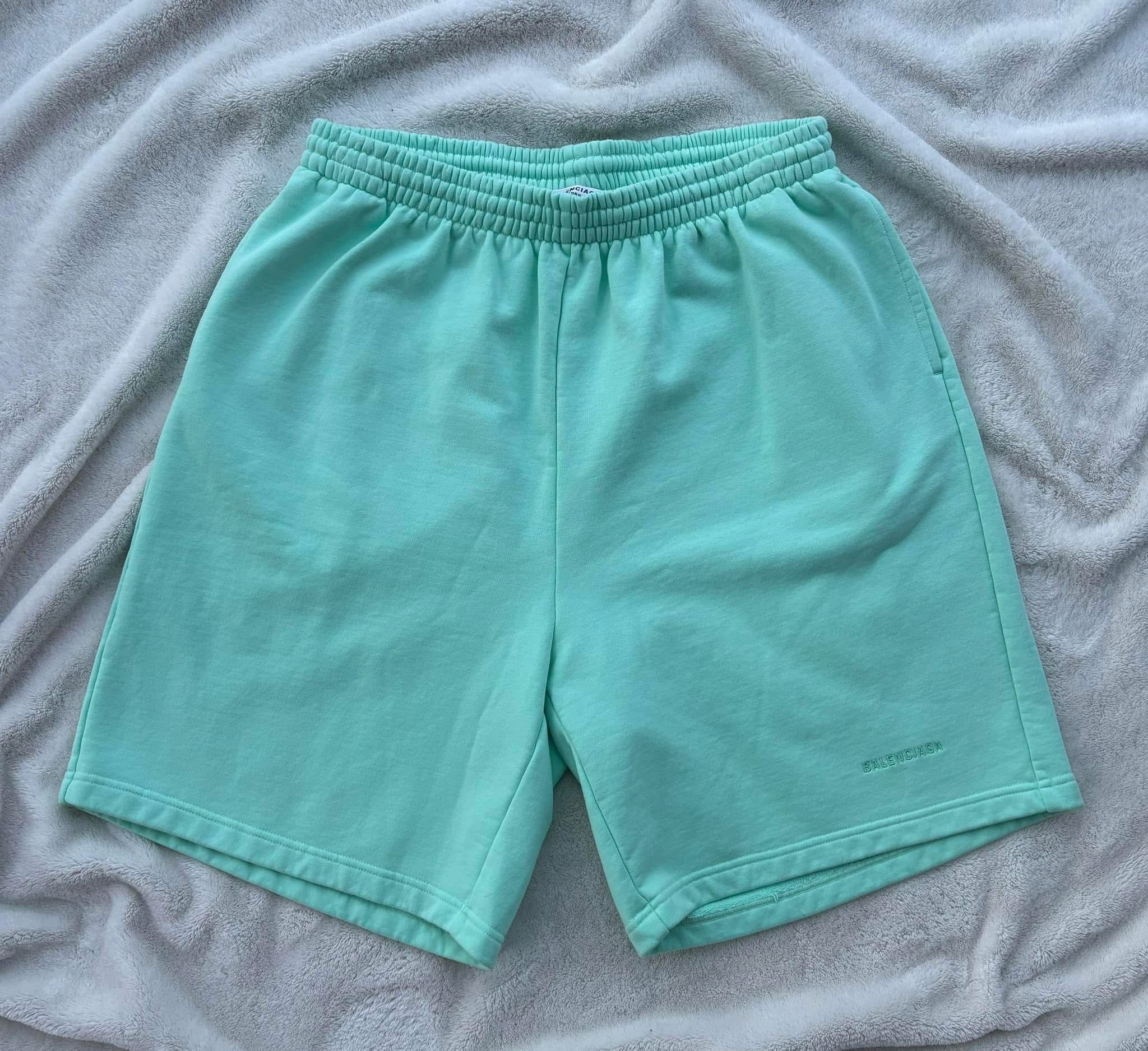 Balenciaga Balenciaga Tiffany Cotton Logo Sweat Shorts Size US 34 / EU 50 - 1 Preview