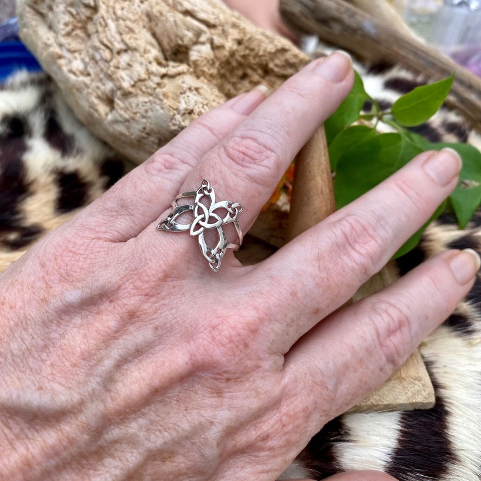 Other 925 Sterling Silver Celtic Trinity Knot Butterfly Ring Size ONE SIZE - 2 Thumbnail