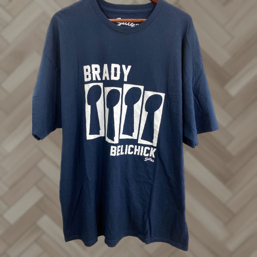 NFL Sullys Patriots T-Shirt NFL 1068 Mens Blue 2XL Short Sleeve Football-Super Bowl Brady Belichick Pats Boys Womens Unisex Adults Shirt Size US XXL / EU 58 / 5 - 1 Thumbnail
