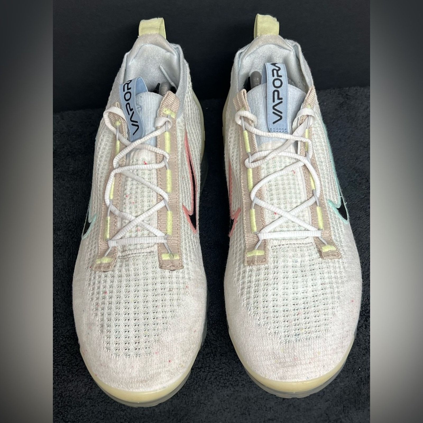 Nike Nike Air VaporMax Flyknit 2021 Mismatched Swoosh Sneakers Size US 6.5 / EU 39-40 - 6 Thumbnail