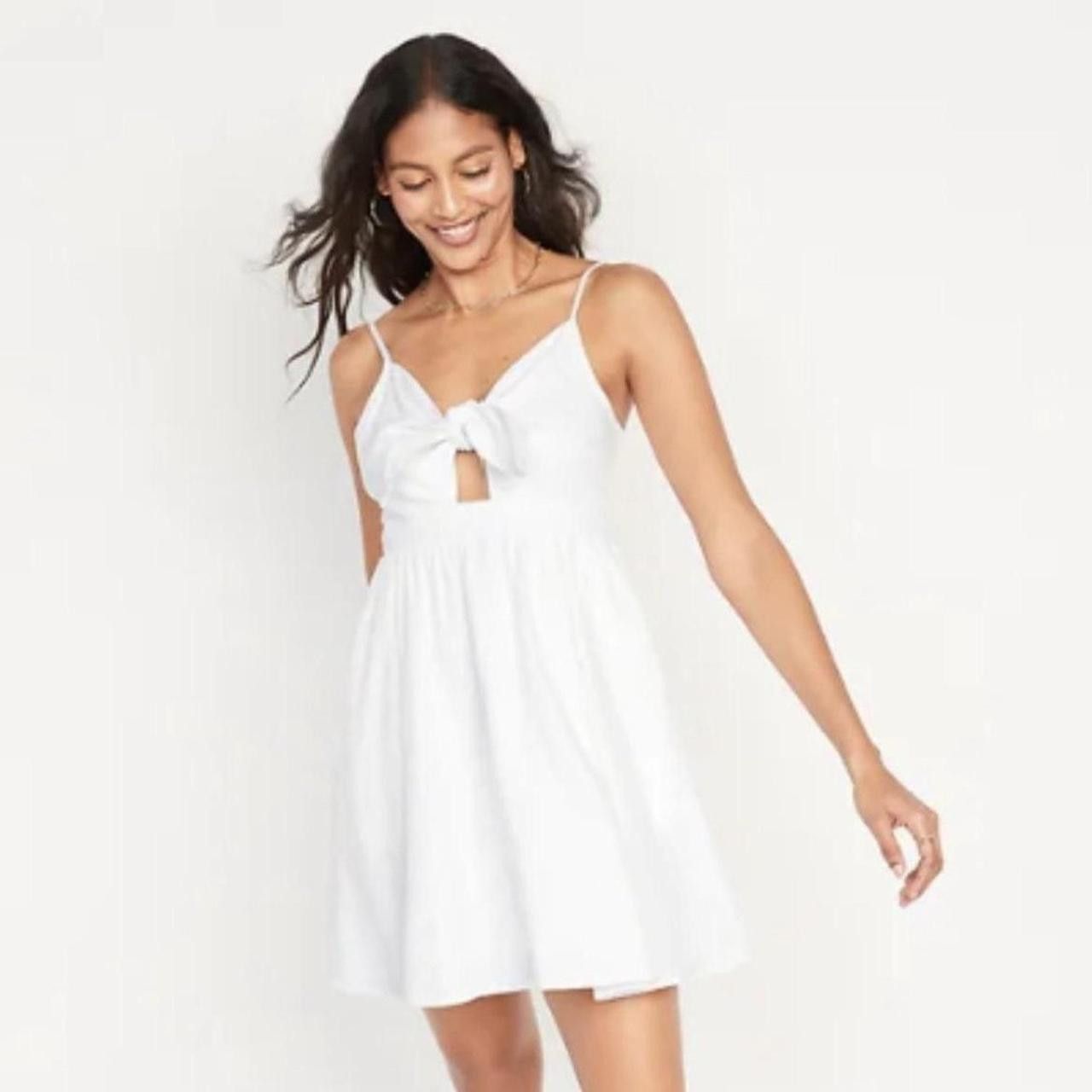 Alice + Olivia Alice + Olivia white linen mini dress Size 6 Size M / US 6-8 / IT 42-44 - 1 Thumbnail
