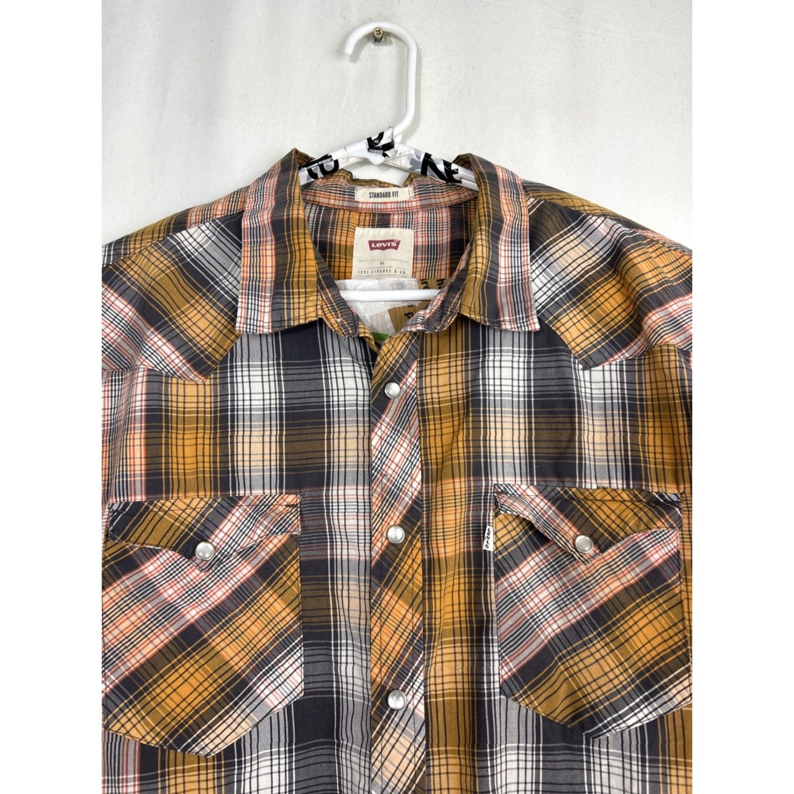 Levi's Levi's Shirt Mens XL Orange Gray Plaid Pearl Snap Standard Fit Short Sleeve Button-Up Size US XL / EU 56 / 4 - 3 Thumbnail