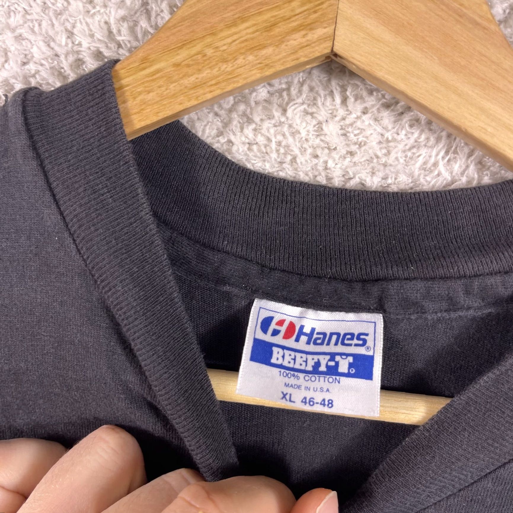 Hanes VINTAGE Hanes Beefy-T Ventura Missionary School T-Shirt Black XL Adult 90s Surf Jesus California 80s USA Men Size US L / EU 52-54 / 3 - 3 Thumbnail