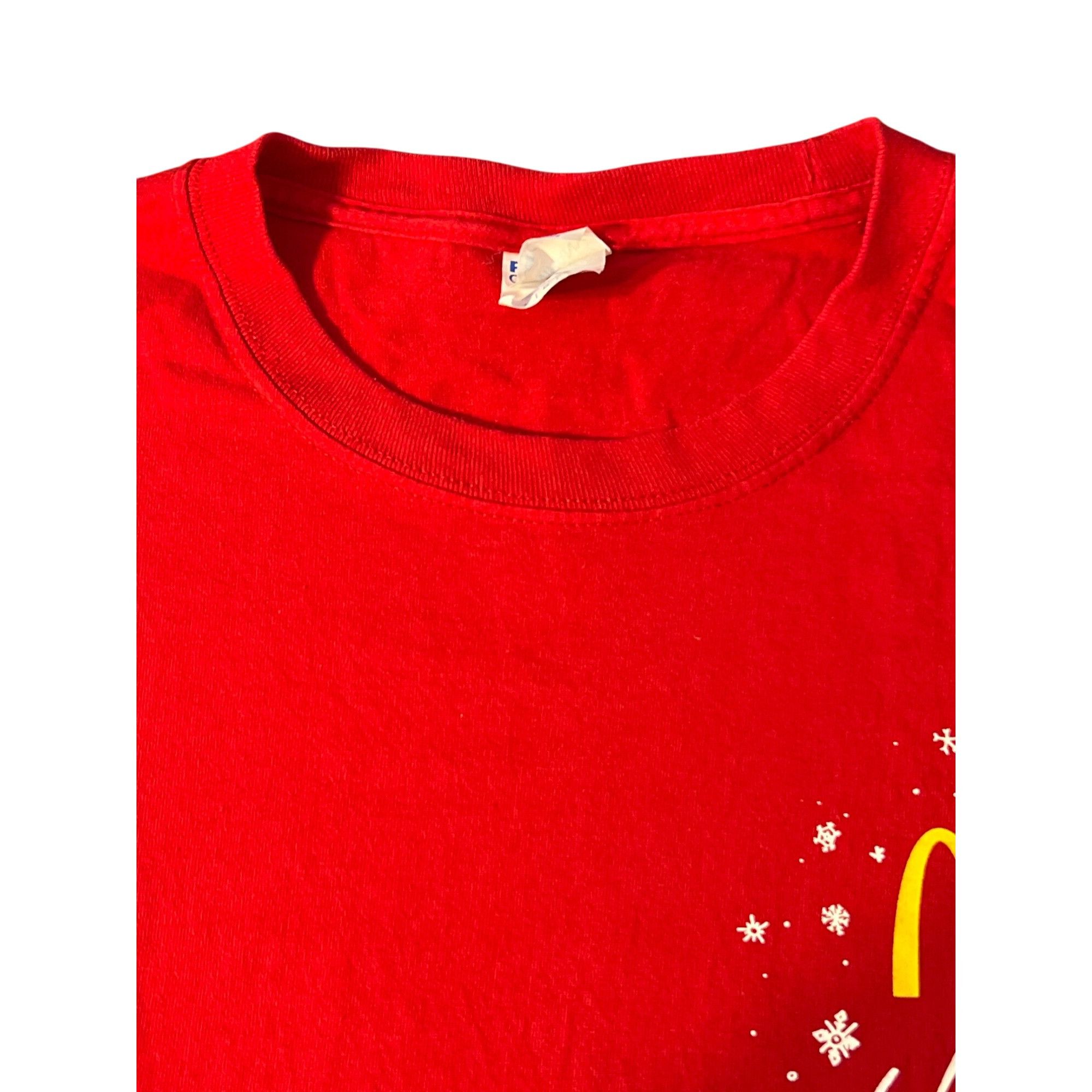 Port & Company Mariah Carey McDonalds Crew Red T-Shirt Port & Co Christmas Size US L / EU 52-54 / 3 - 3 Thumbnail