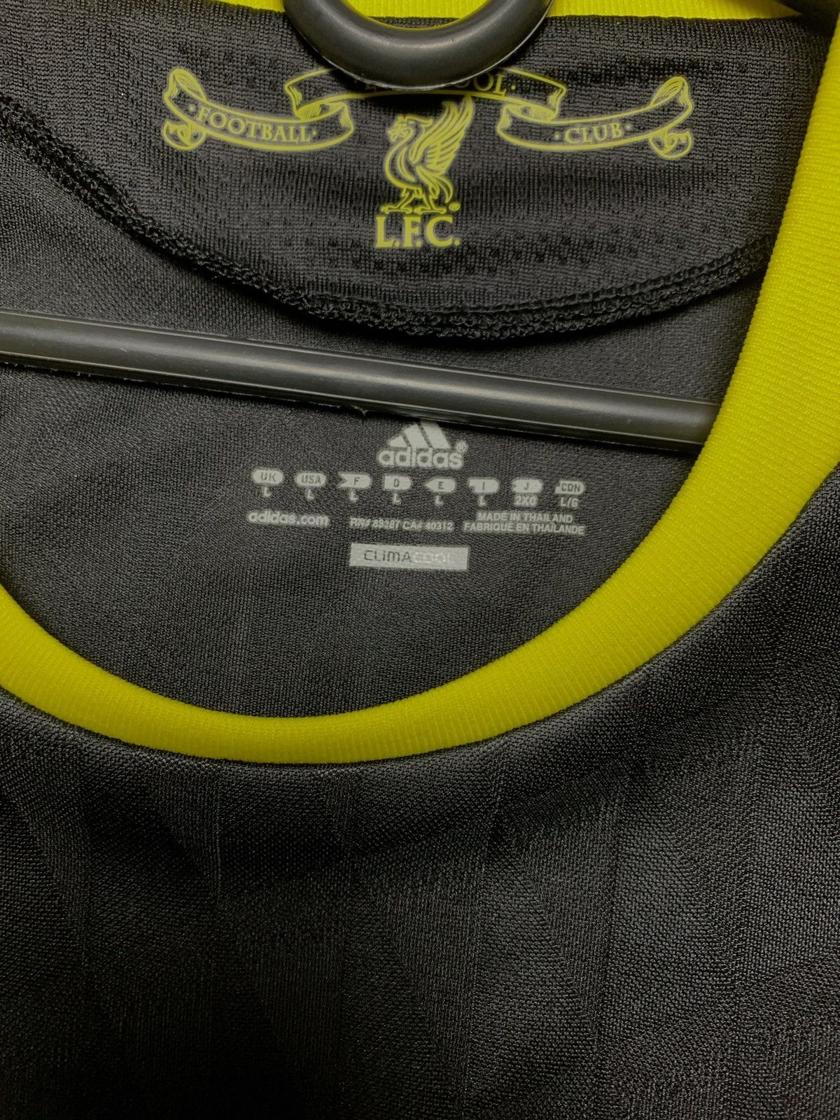Adidas × Vintage Vintage adidas Liverpool soccer jersey black away size L Size US L / EU 52-54 / 3 - 3 Thumbnail