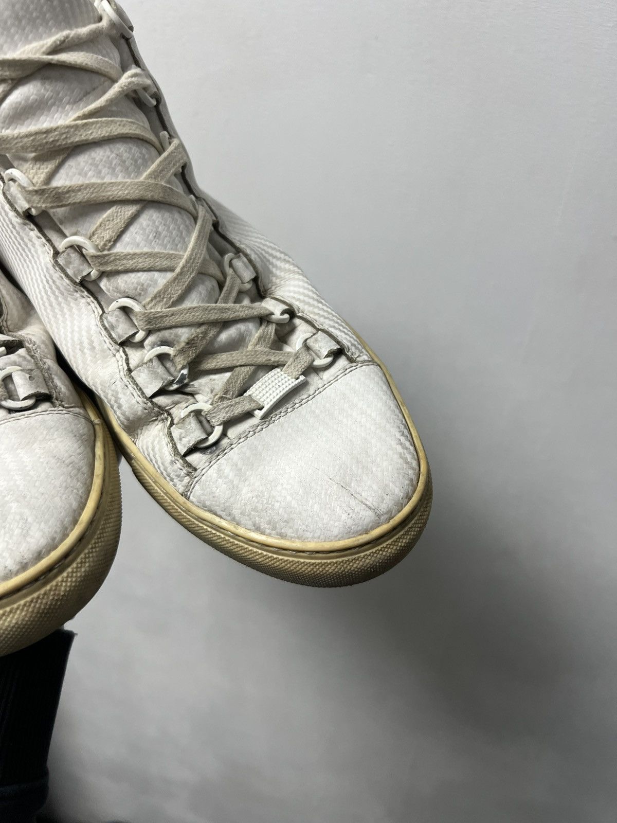 Balenciaga Balenciaga Arena High Top Leather Sneakers White Size 41 Size US 8 / EU 41 - 4 Thumbnail