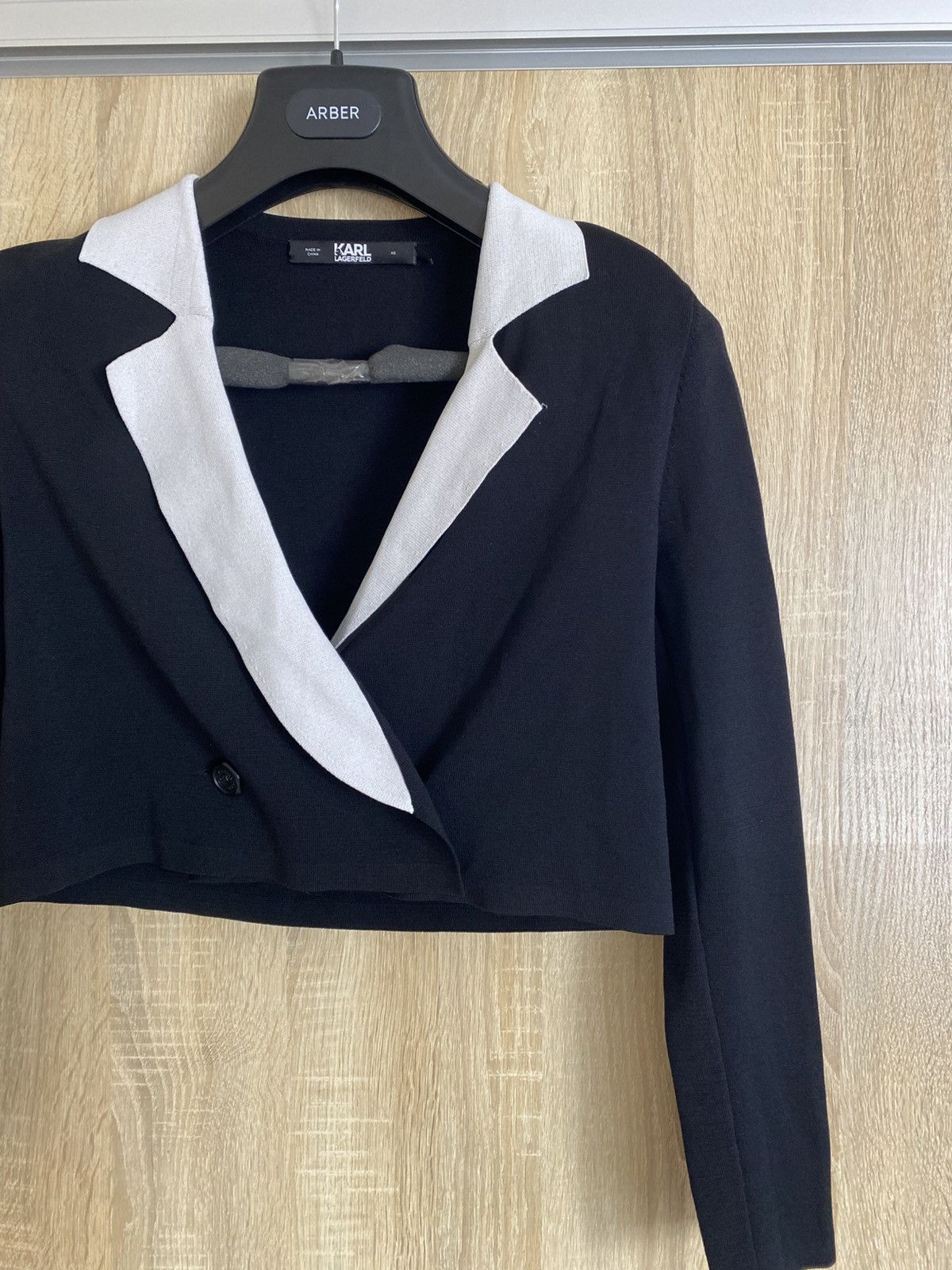 Karl Lagerfeld 🔥 2023 Karl Lagerfeld Cropped Tailored Cardigan Blazer Black Size XS / US 0-2 / IT 36-38 - 5 Thumbnail