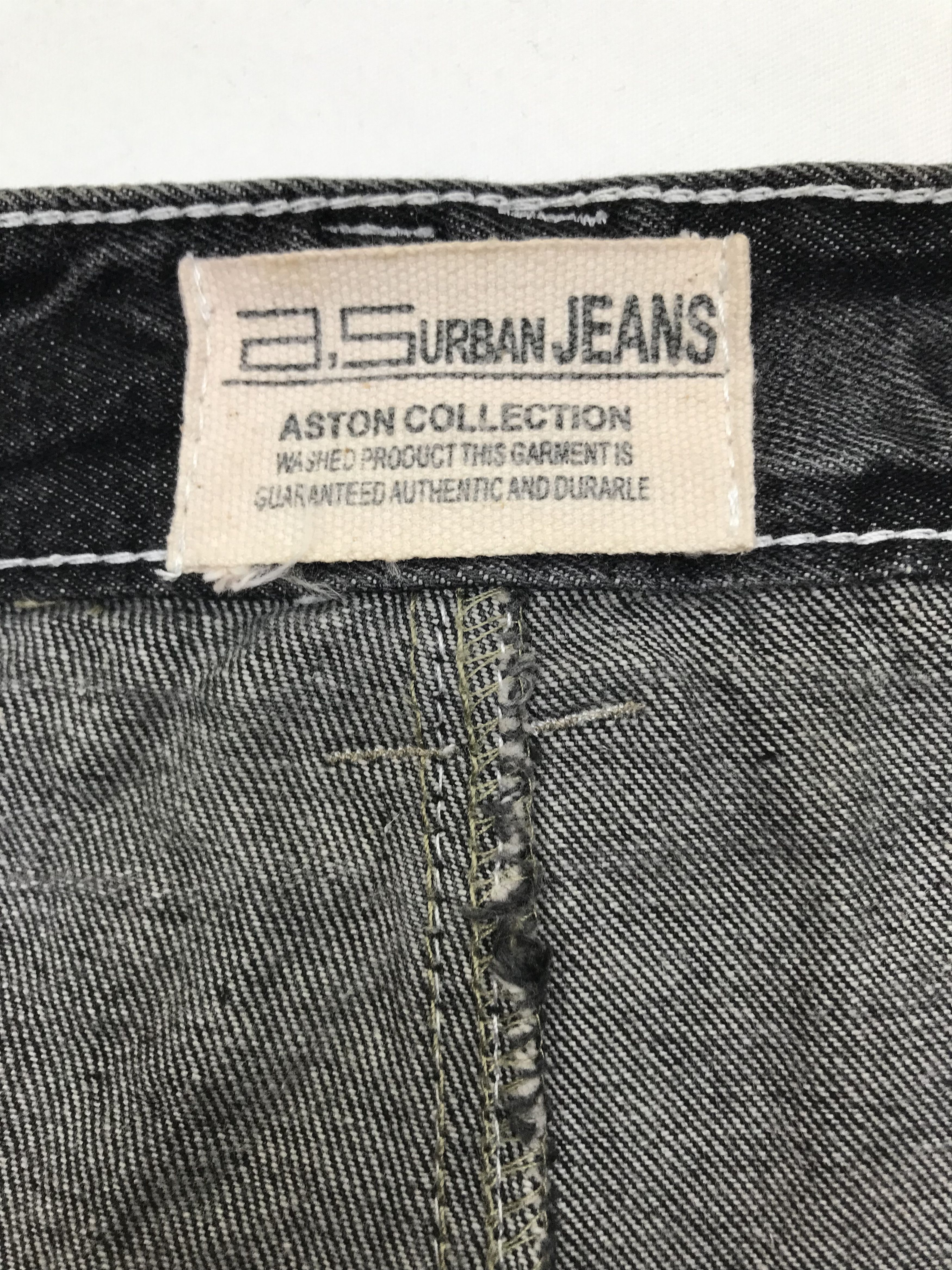 Urban Outfitters Vintage Japanese Urban Seditionaries Faded Black Cargo Jeans Size US 34 / EU 50 - 13 Thumbnail
