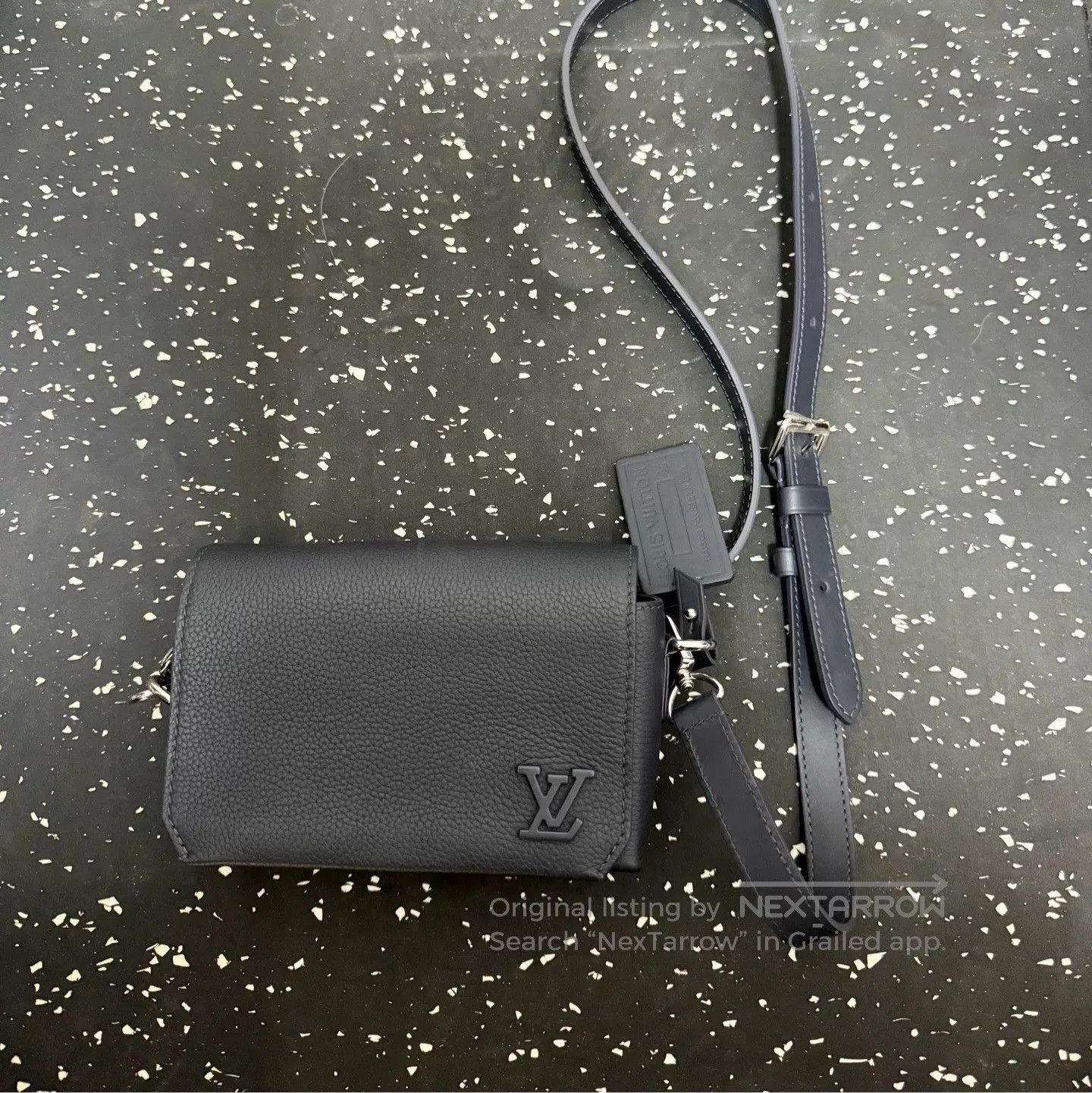 Louis Vuitton Louis Vuitton Flap Black Grained Mini Box. Size ONE SIZE - 1 Thumbnail
