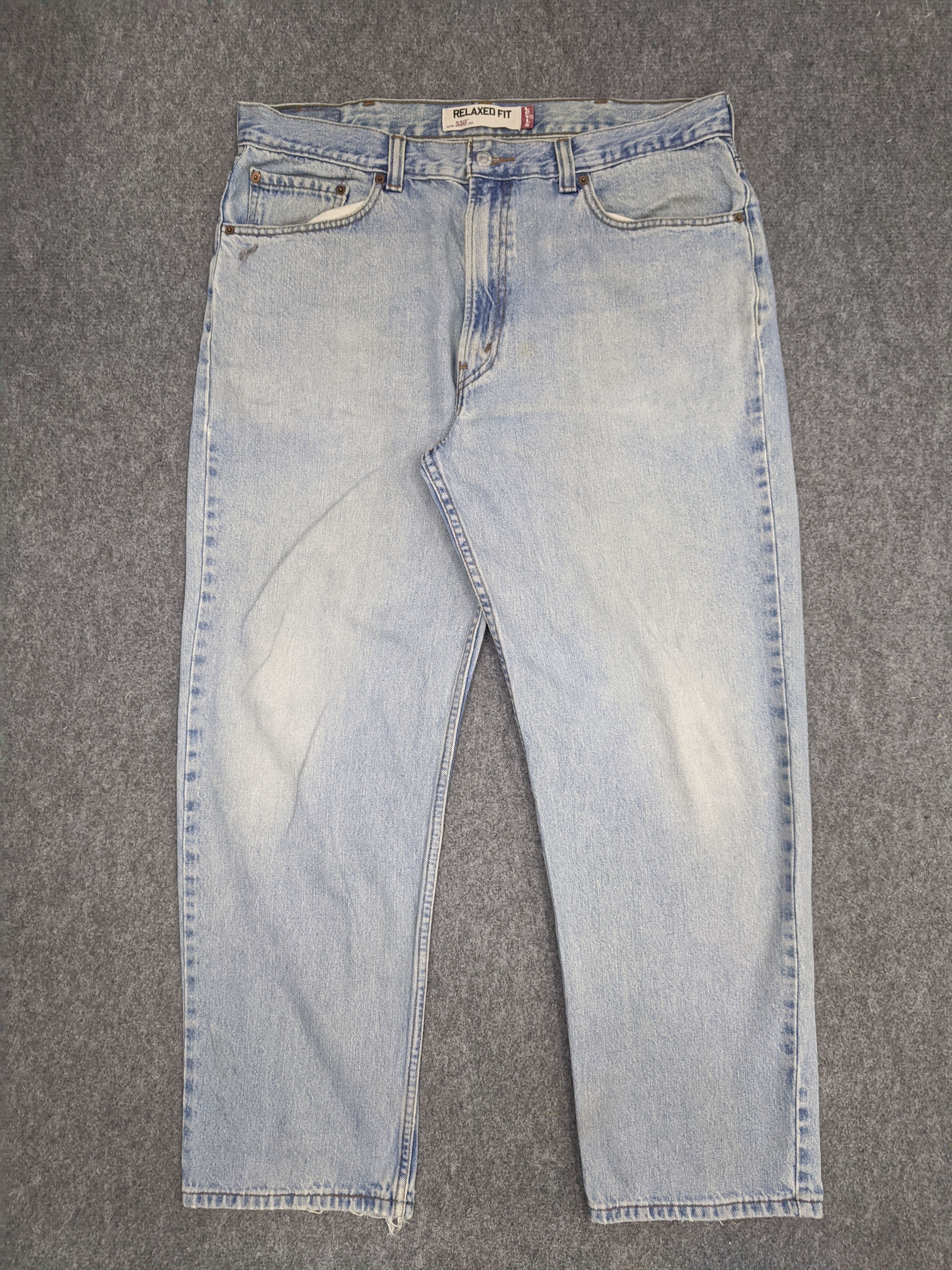 Vintage Levis 550 Light Wash Jeans DP0924