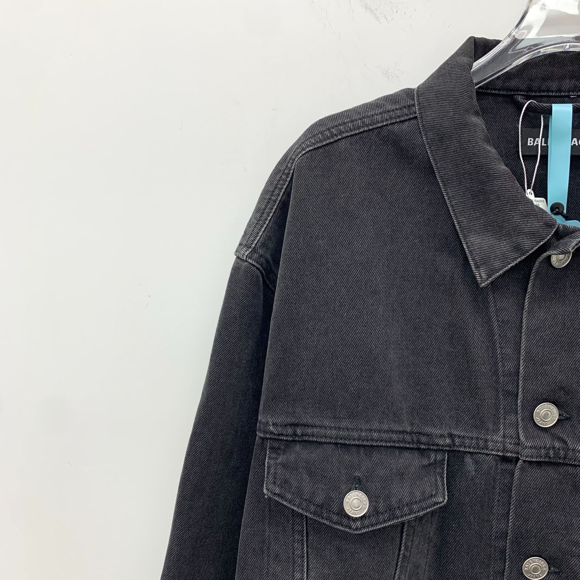 Balenciaga Balenciaga Black Cotton-Blend Denim Jacket Single-Breasted L Size US L / EU 52-54 / 3 - 9 Thumbnail