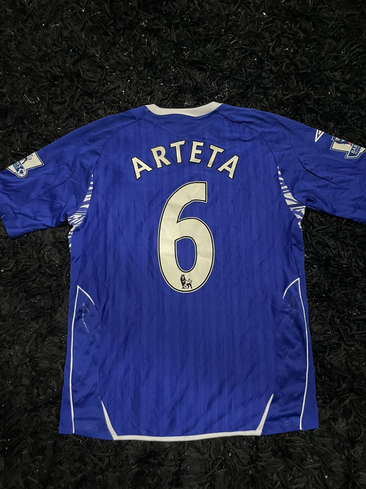 Umbro Everton home player issue Mikel Arteta Jersey Umbro sz 38 Size US M / EU 48-50 / 2 - 10 Thumbnail