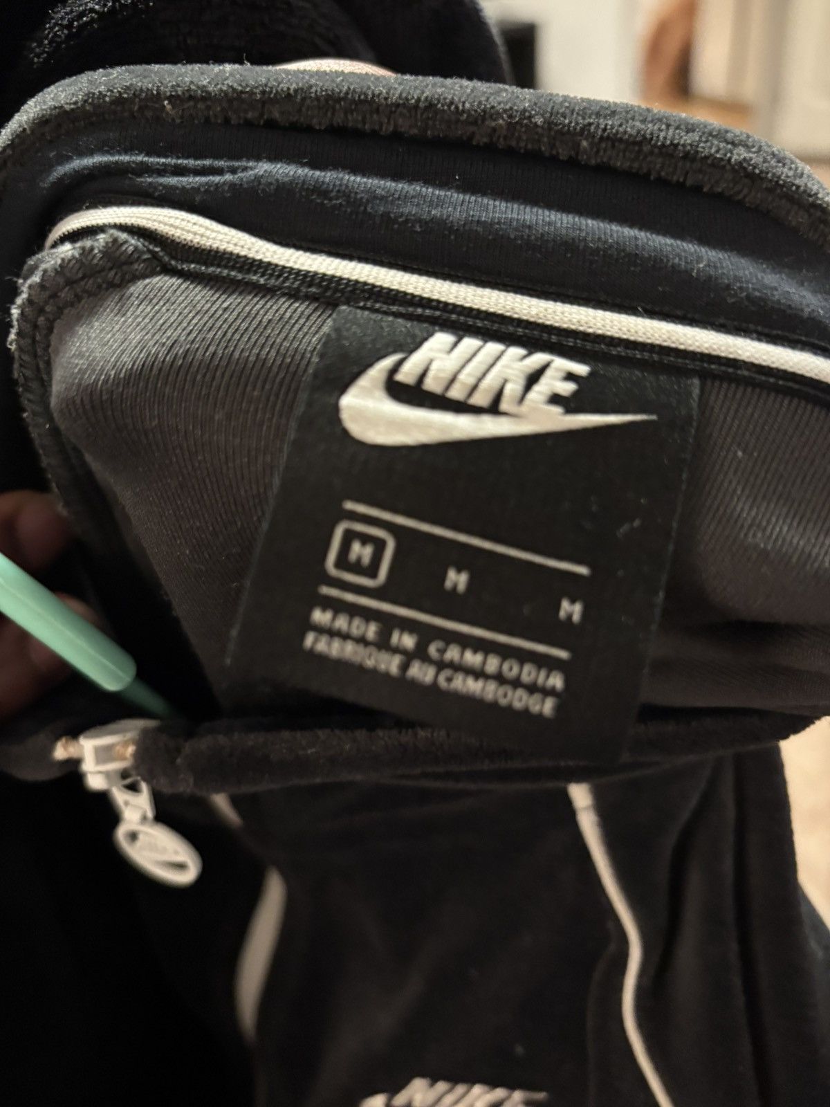 Nike Nike Suede Wmns Black Zip Up Size M / US 6-8 / IT 42-44 - 3 Thumbnail