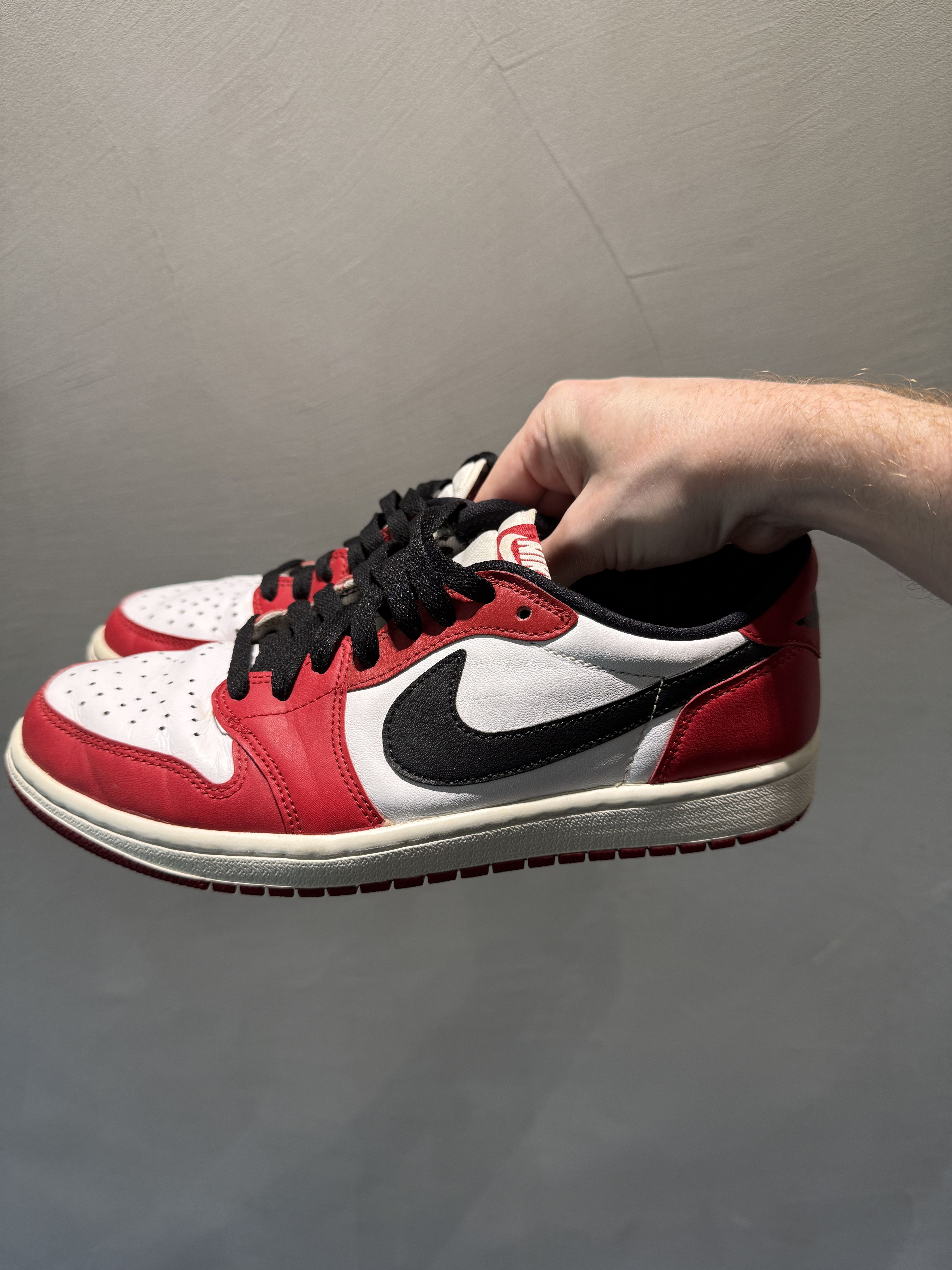 Jordan Brand × Nike 2016 Air Jordan 1 Retro Low OG Chicago Size US 8 / EU 41 - 17 Thumbnail