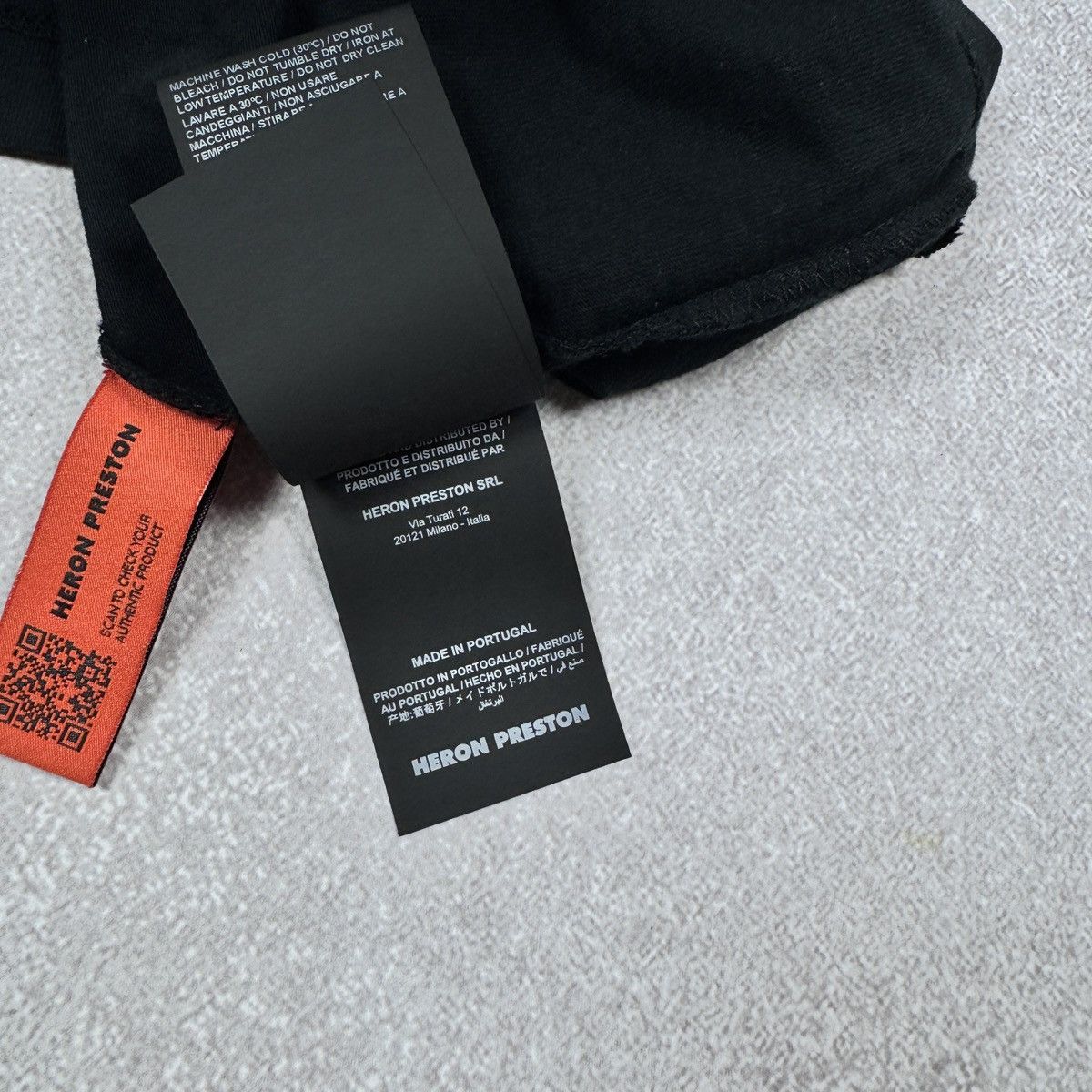 Heron Preston Women’s HERON PRESTON Delphin Print Black New t-shirt Size M Size M / US 6-8 / IT 42-44 - 14 Thumbnail