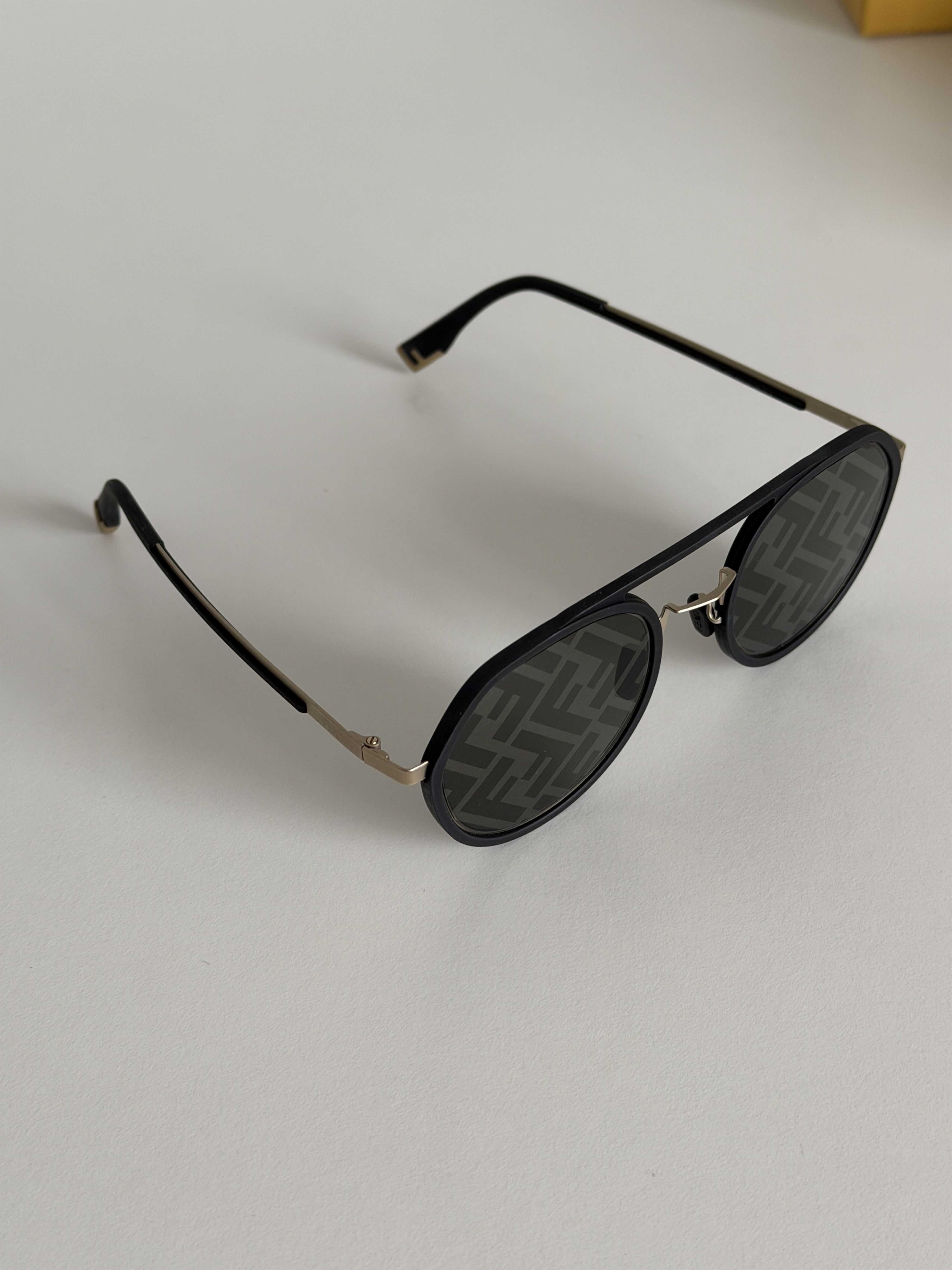 Fendi Fendi Sunglasses Size ONE SIZE - 6 Thumbnail