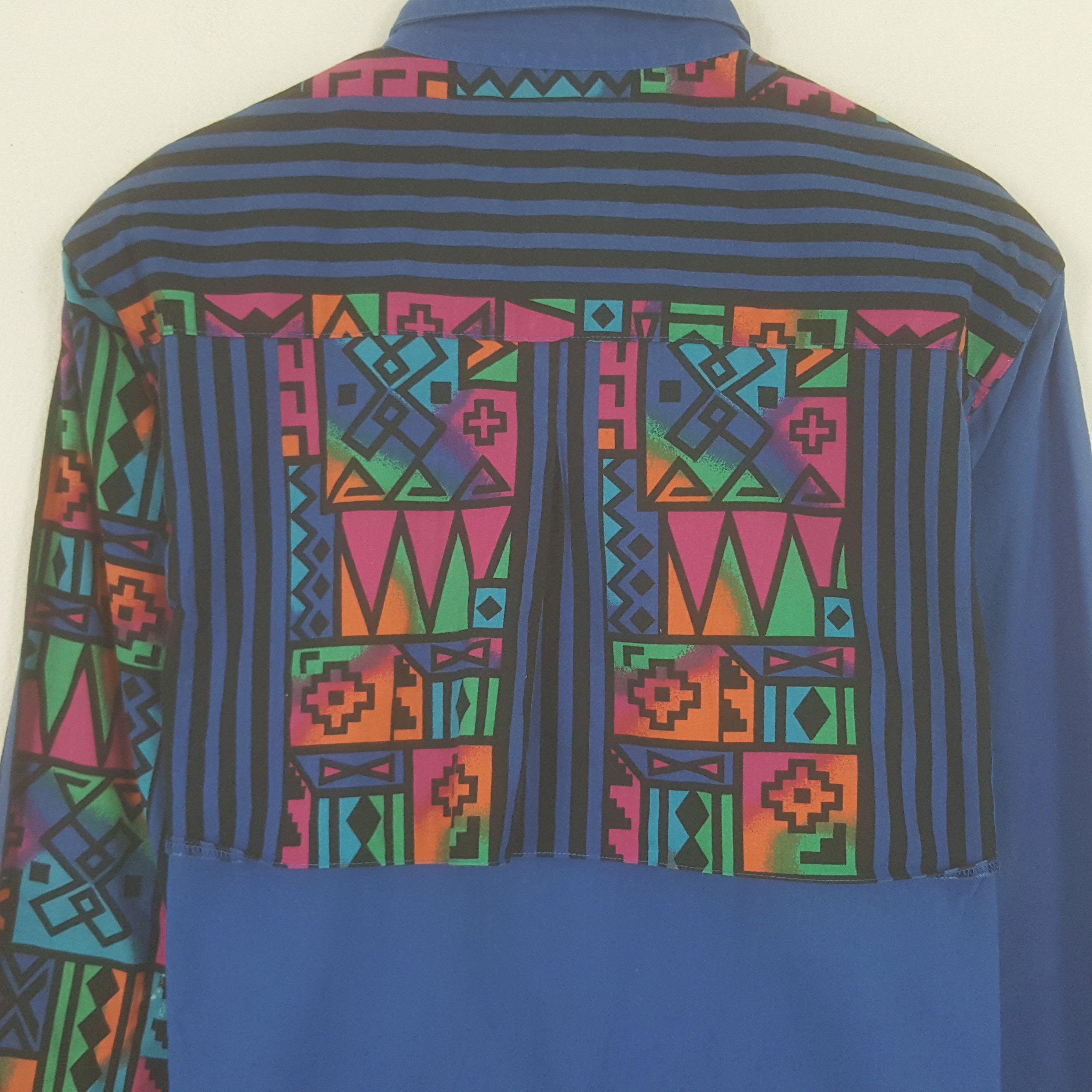Vintage Wrangler Rare Design Classic Button Up Shirt
