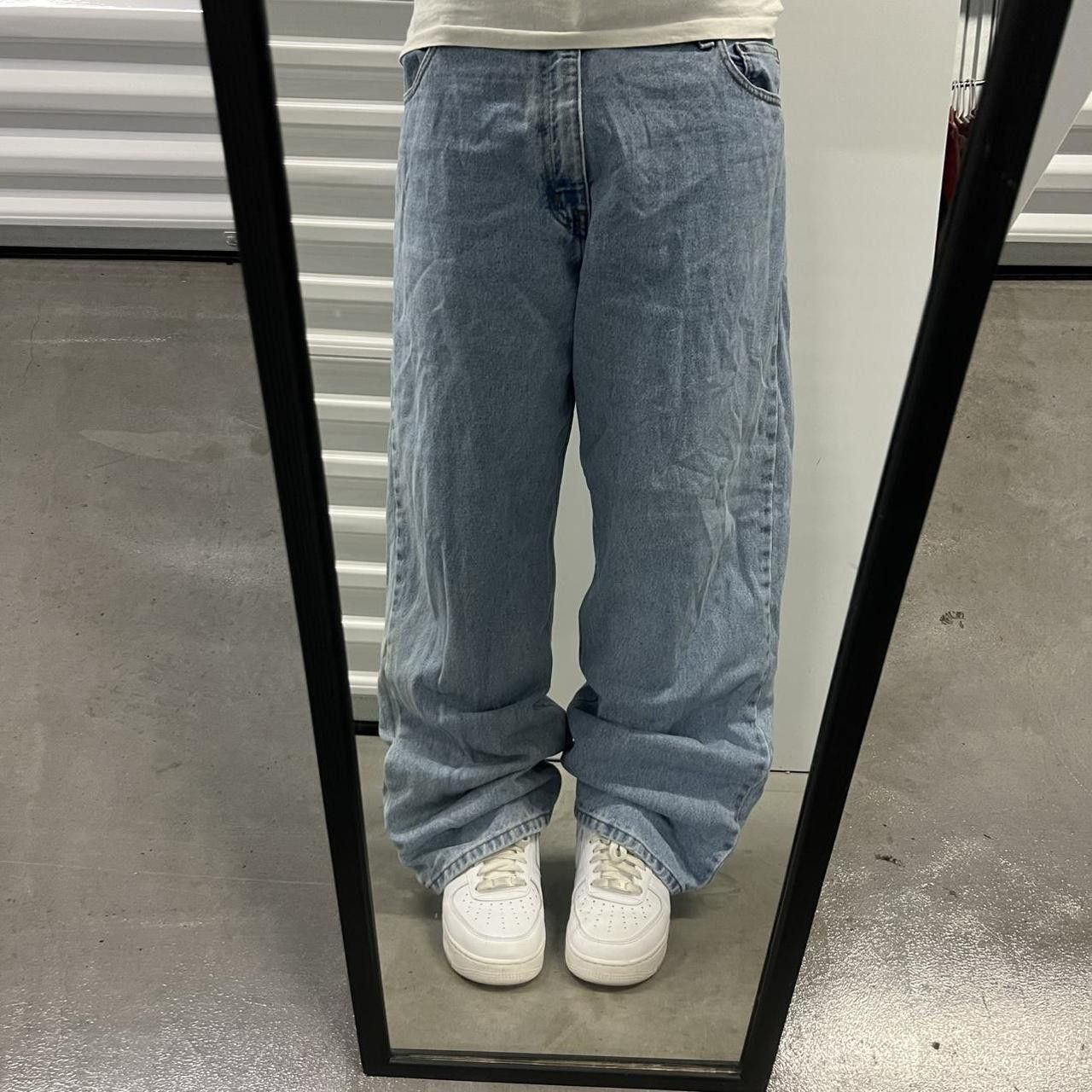 Vintage Vintage Y2K/2000s Baggy Light Blue wash Skater Essential Denim Jeans! Size US 42 / EU 58 - 1 Thumbnail