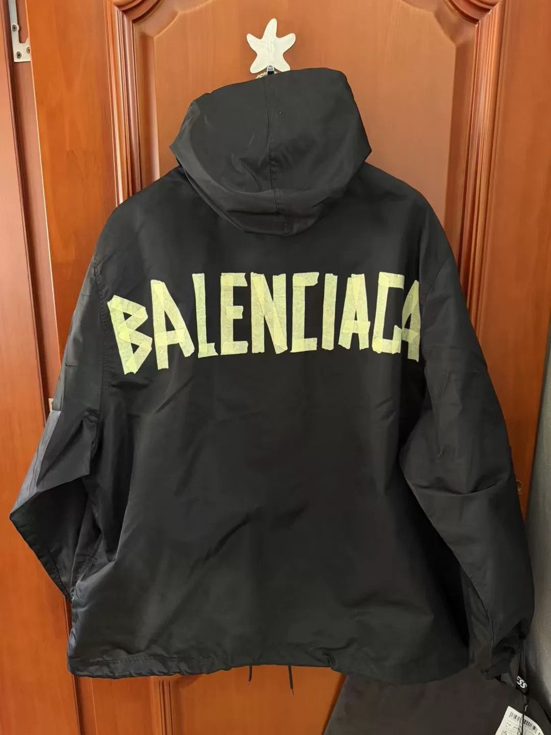 Balenciaga Balenciaga Tape Windbreaker Jacket Size US S / EU 44-46 / 1 - 1 Thumbnail