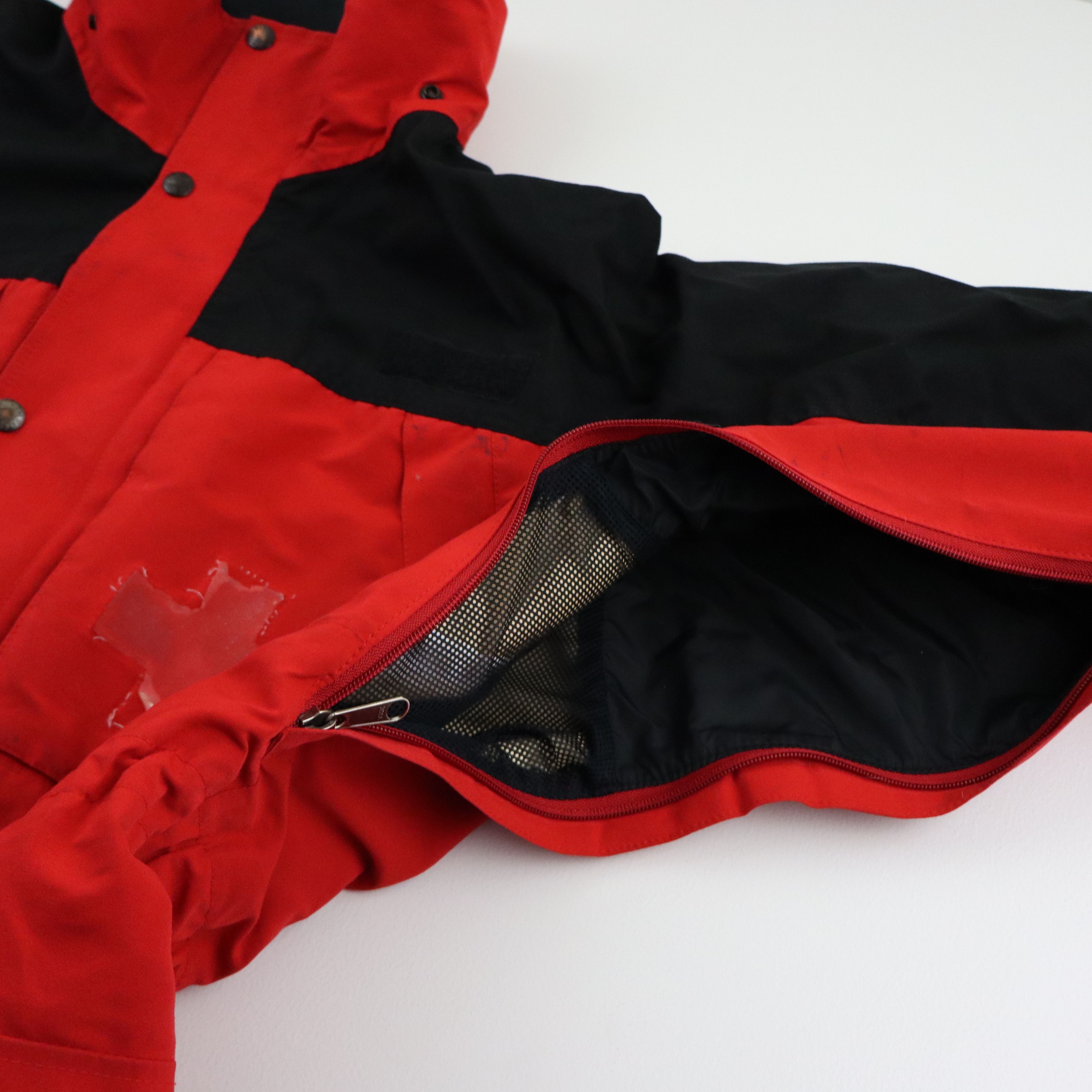 The North Face × Vintage 90s The North Face Mountain Light Gore-Tex Red Ski Jacket Size US L / EU 52-54 / 3 - 7 Thumbnail
