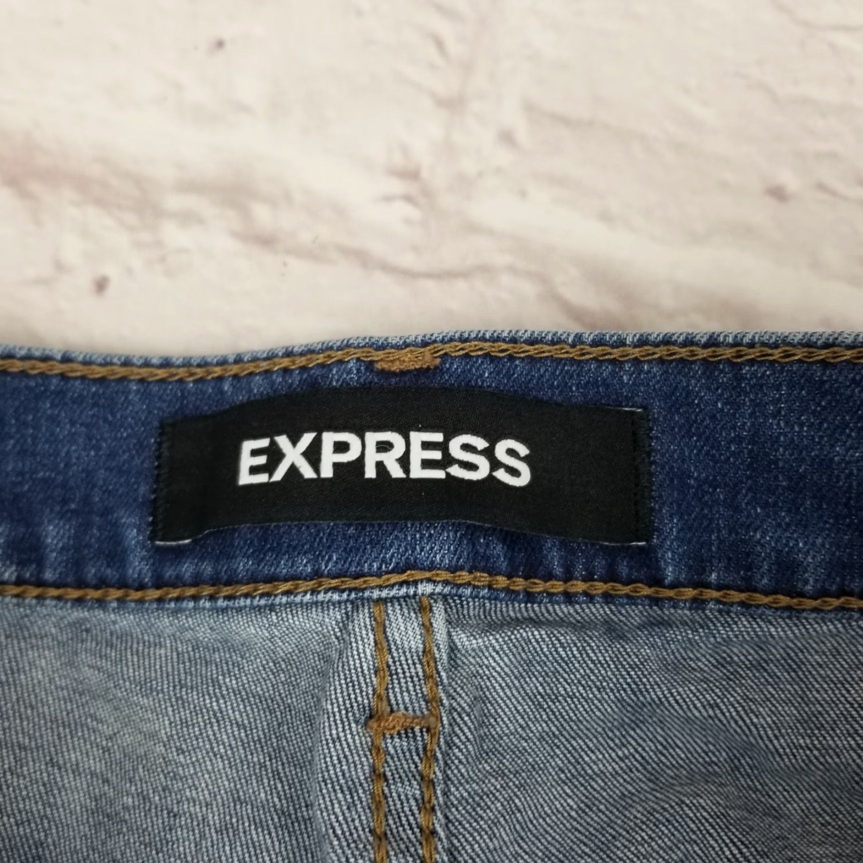 Express Express Jeans Main Point: Express Mom Jean Super High Rise Womens Size 8R Medium Crop Ankle Distressed Size 30" / US 8 / IT 44 - 5 Thumbnail
