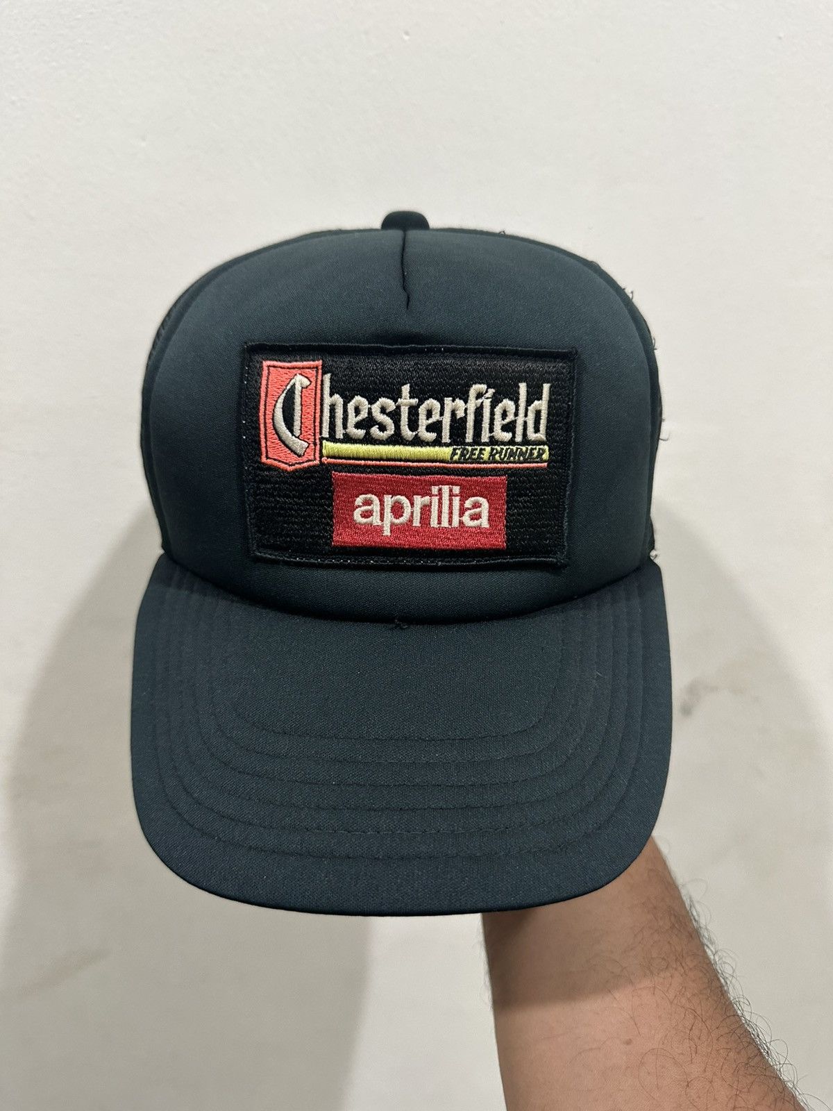 Vintage VTG Chesterfield Free Runner Aprilla Trucker Hat Size ONE SIZE - 2 Thumbnail