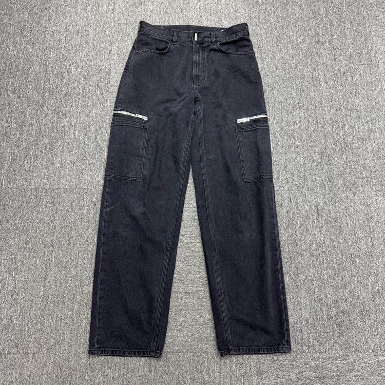 Givenchy Givenchy Size48 Zipper Jeans Size US 27 - 1 Thumbnail