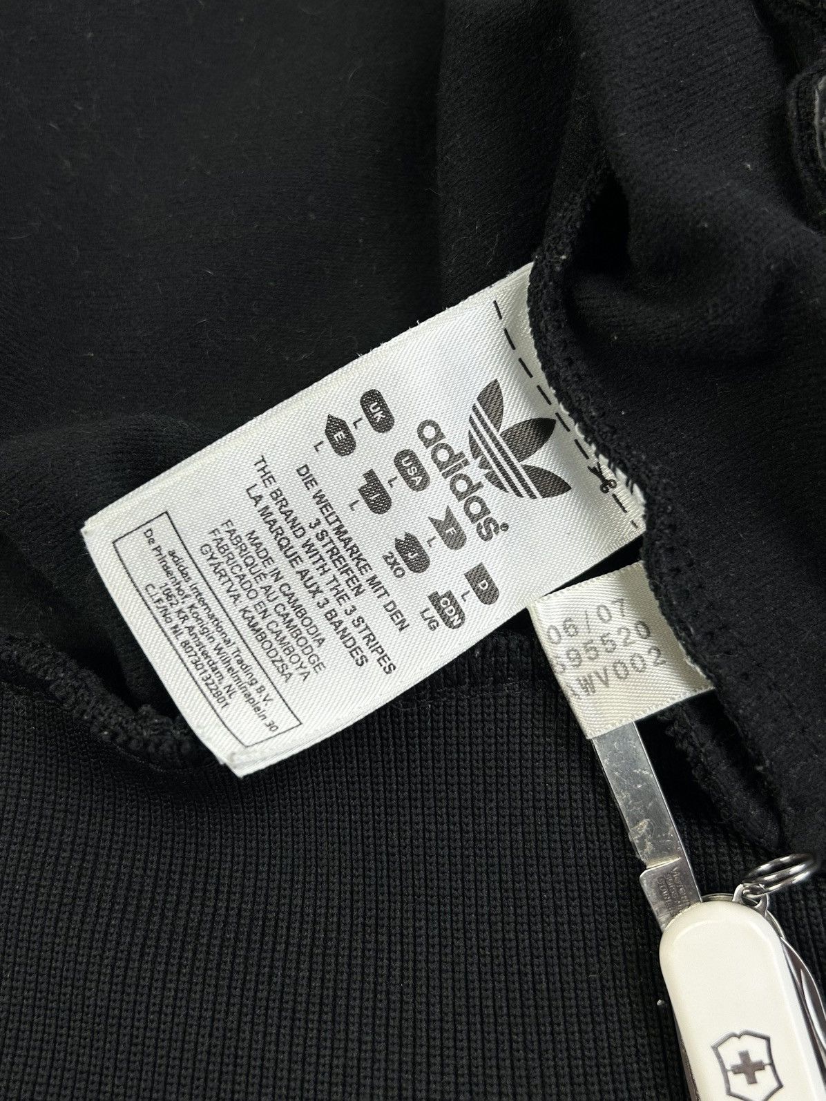 Adidas Rare Vintage Adidas Originals Rasta Black Track Jacket Y2k Size US L / EU 52-54 / 3 - 11 Thumbnail