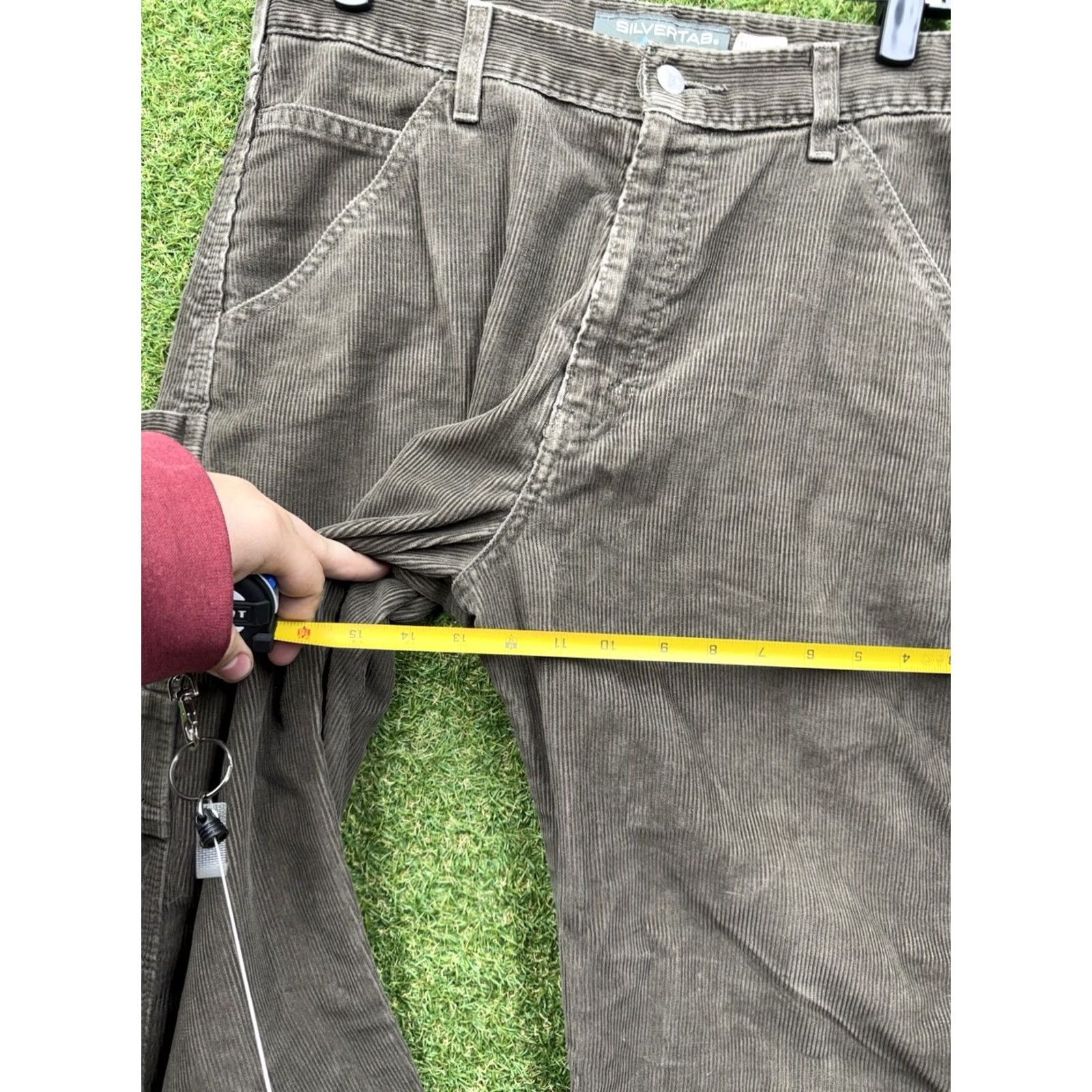 Levi's VINTAGE Levi's SilverTab Corduroy Pants Mens 32x34 Brown Carpenter Baggy 90s Grunge Streetwear Jeans Men Baggy Levi's Silvertab Size US 32 / EU 48 - 5 Thumbnail
