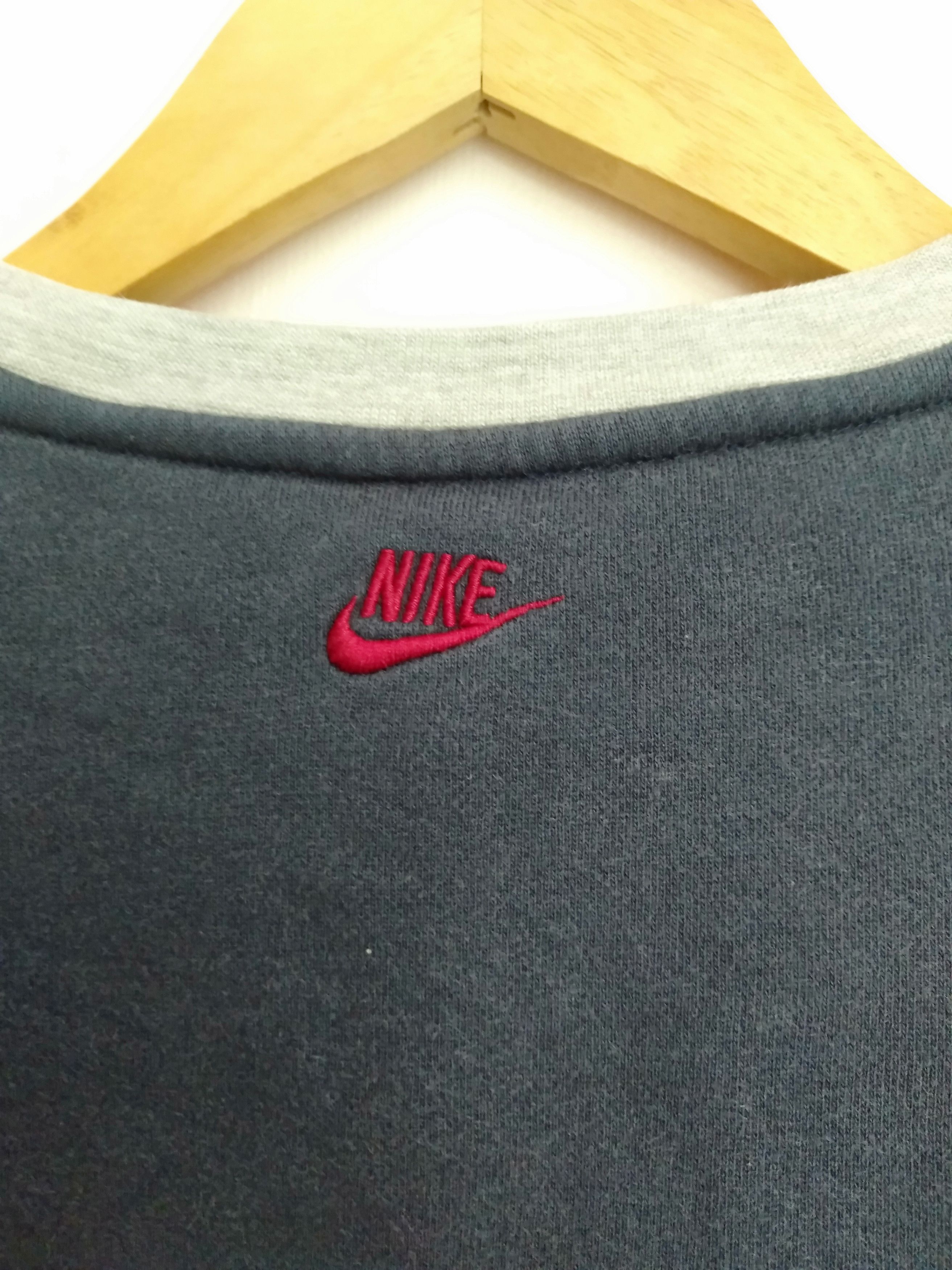 Nike Nike Streetwear Y2K Sweatshirt Size US S / EU 44-46 / 1 - 4 Thumbnail