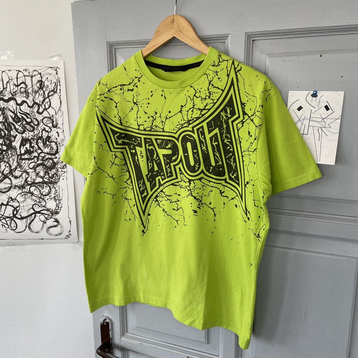 Tapout Tapout big print logo T-shirt neon green MMA Y2K Size US M / EU 48-50 / 2 - 1 Thumbnail