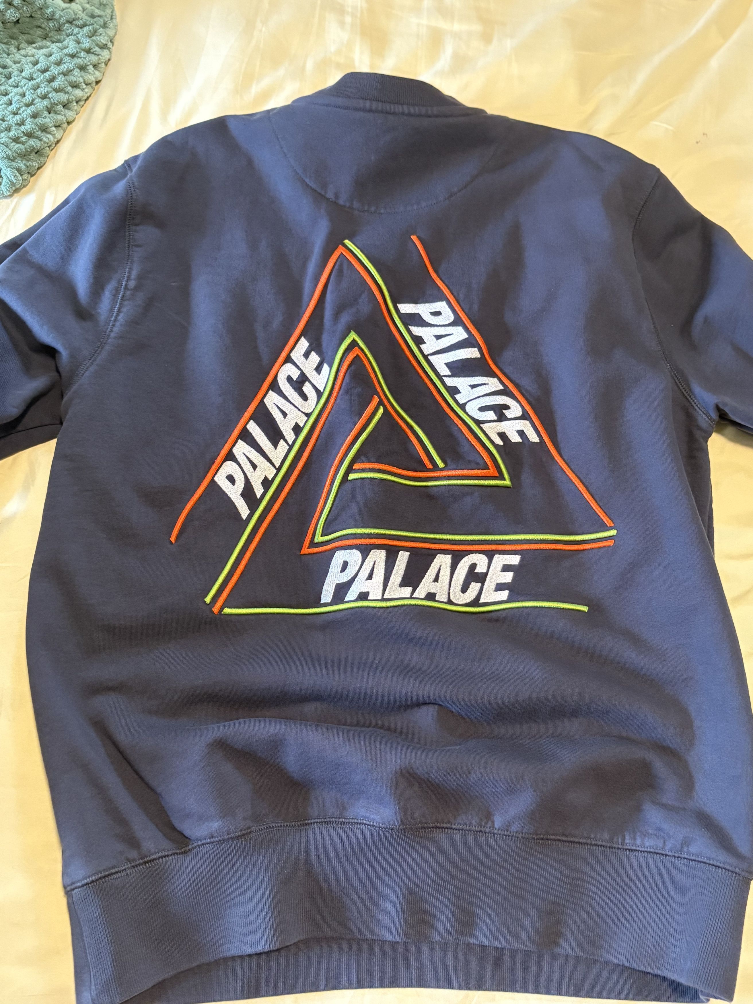 Palace BASICALLY A TRI-FERG CREW Size US L / EU 52-54 / 3 - 5 Thumbnail