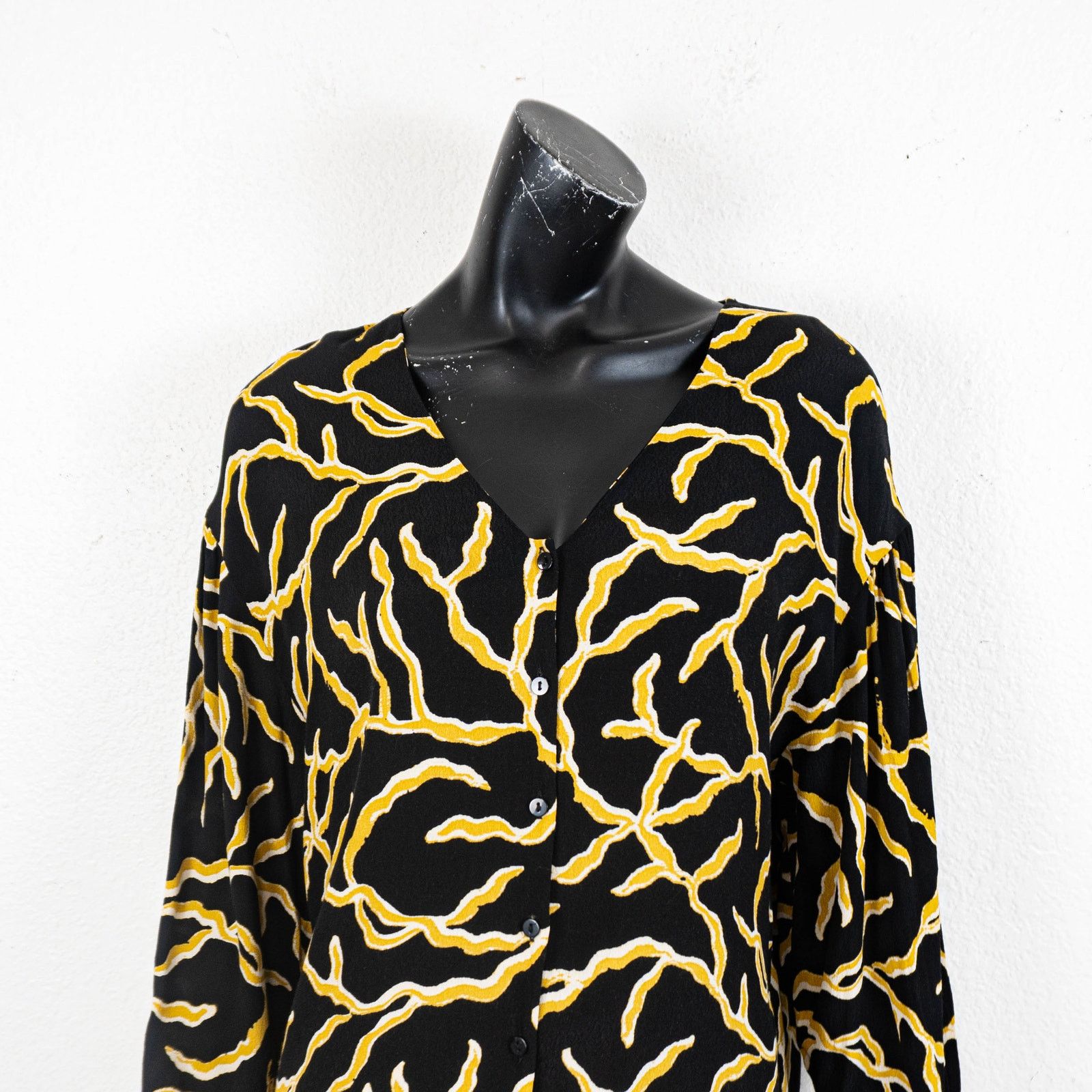 ba&sh Ba&sh Clea Printed Blouse Black Yellow size Large $235 Size L / US 10 / IT 46 - 9 Thumbnail
