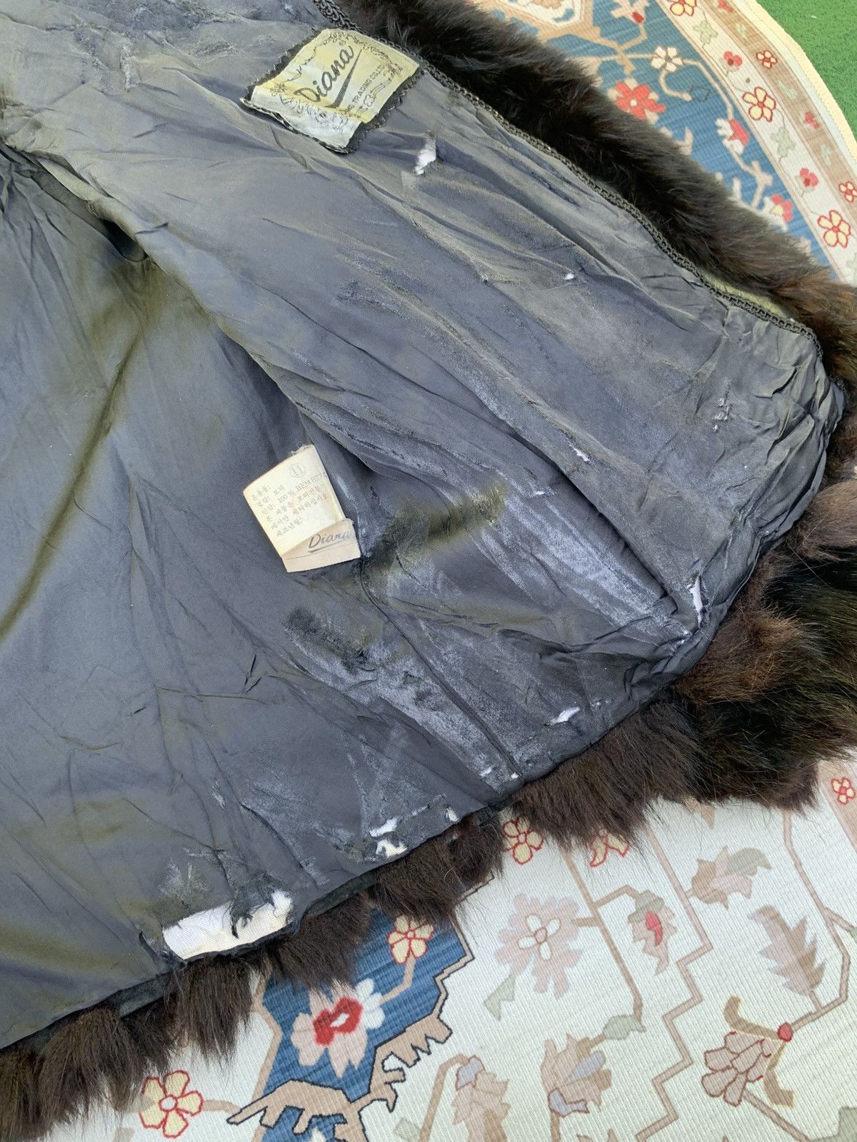 Sagafurs VINTAGE SAGA FOX FUR JACKET Size US L / EU 52-54 / 3 - 6 Thumbnail